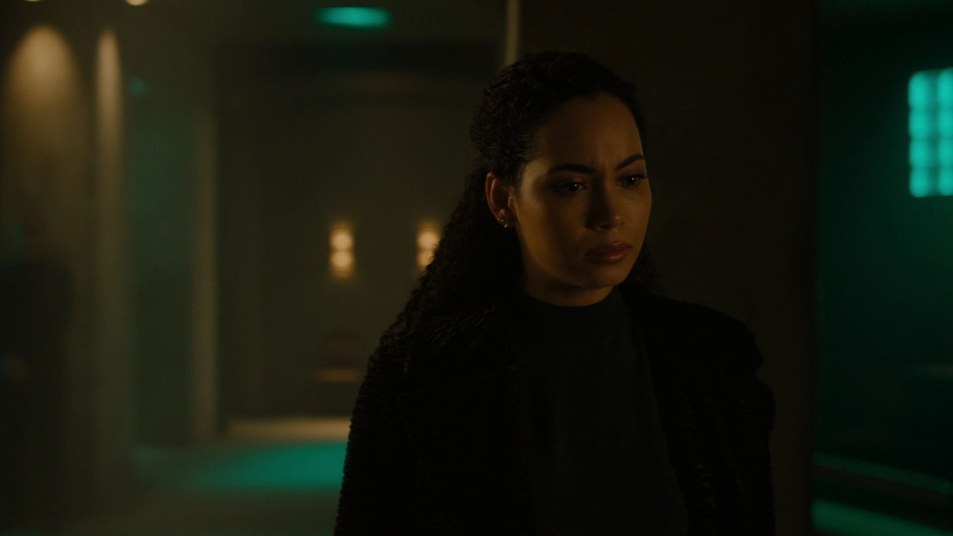 Charmed-Online-dot-nl_Charmed2x12NeedsToKnow0934.jpg
