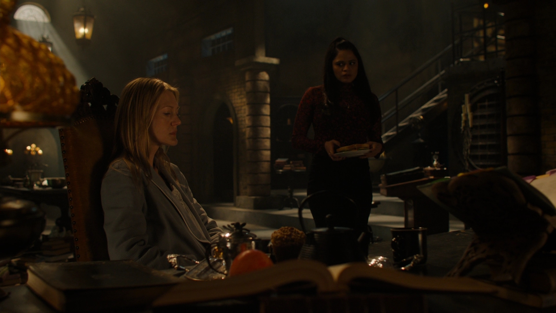 Charmed-Online-dot-nl_Charmed2x12NeedsToKnow0951.jpg