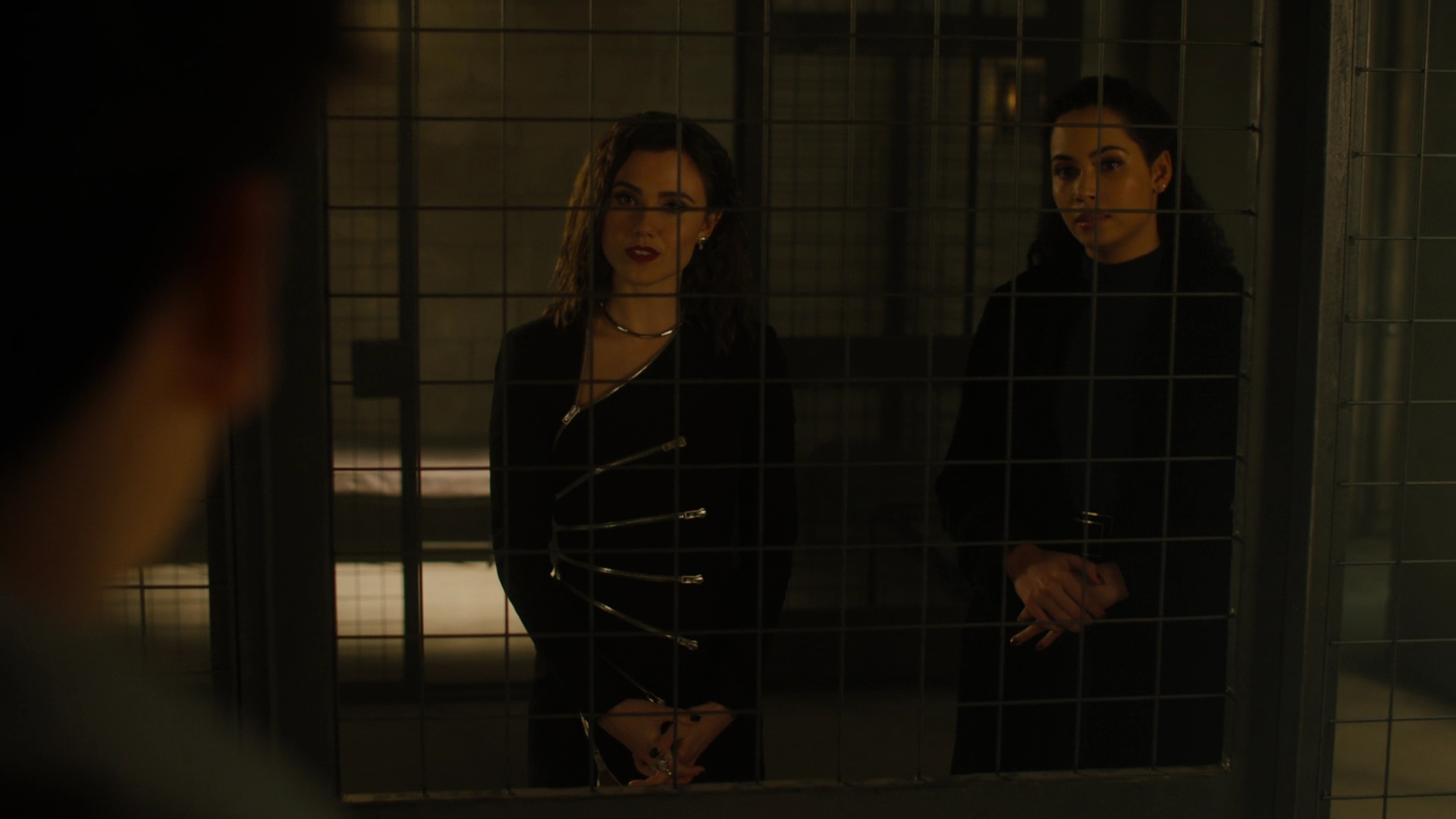 Charmed-Online-dot-nl_Charmed2x12NeedsToKnow1082.jpg