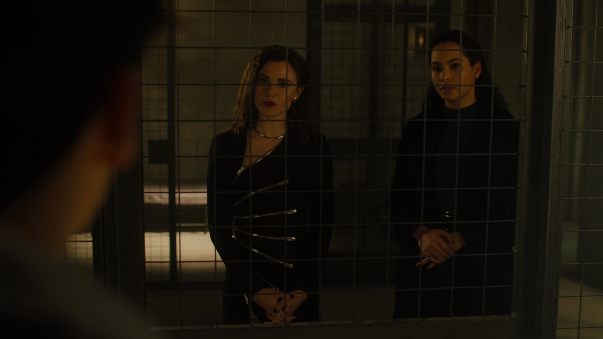 Charmed-Online-dot-nl_Charmed2x12NeedsToKnow1083.jpg