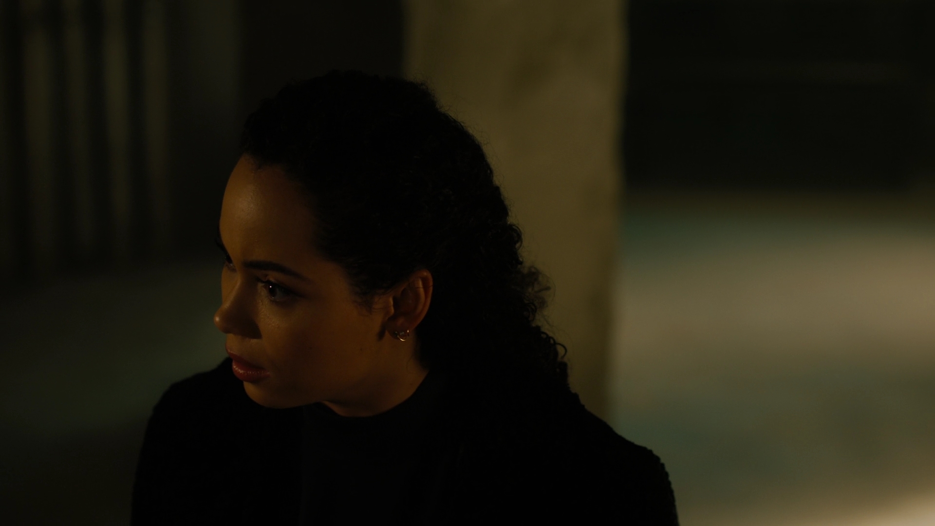 Charmed-Online-dot-nl_Charmed2x12NeedsToKnow1114.jpg Charmed-Online-dot-nl_Charmed2x12NeedsToKnow1114.jpg