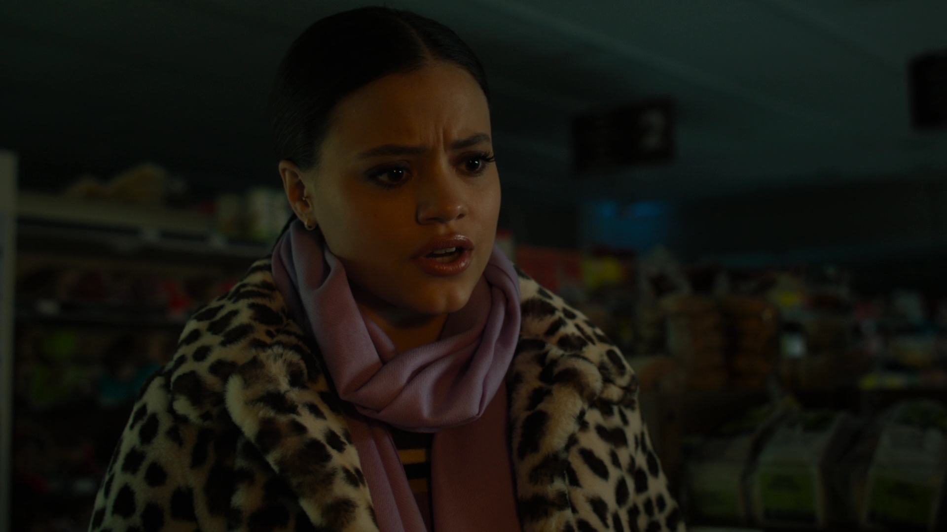 Charmed-Online-dot-nl_Charmed2x12NeedsToKnow1205.jpg