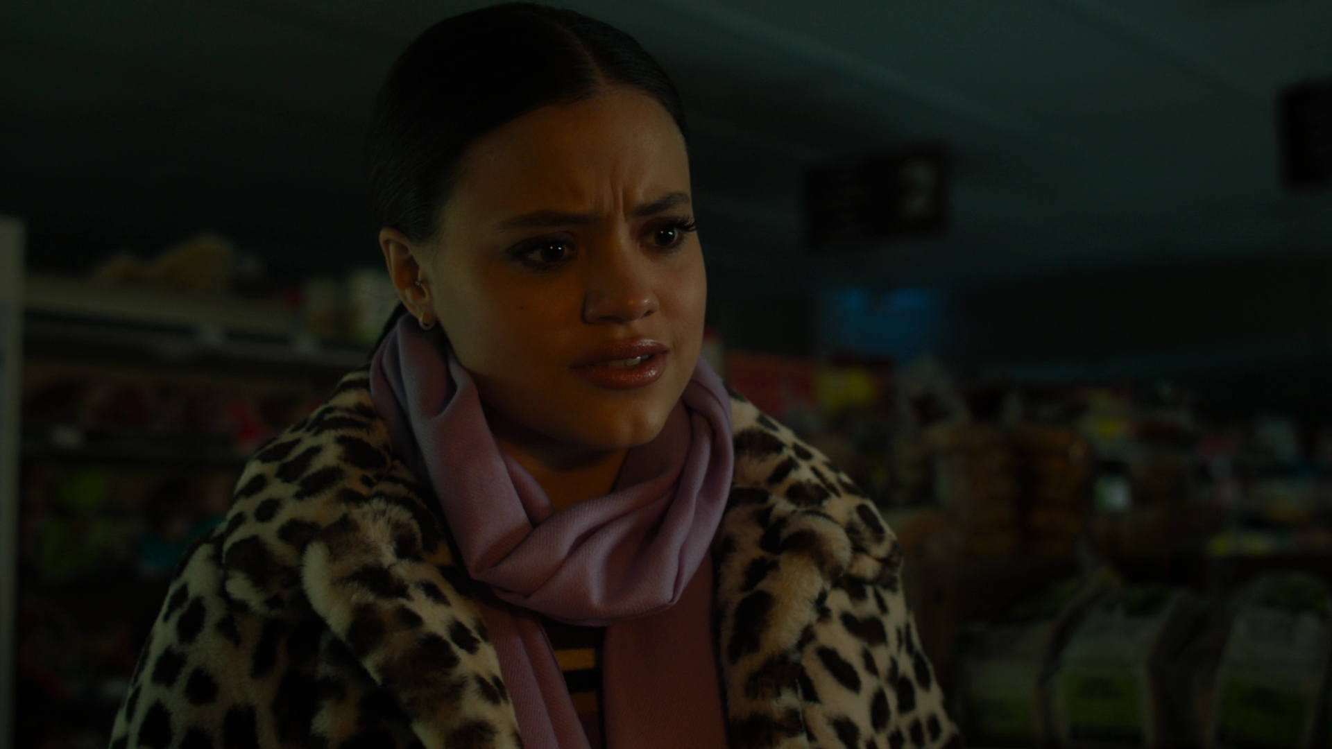 Charmed-Online-dot-nl_Charmed2x12NeedsToKnow1206.jpg