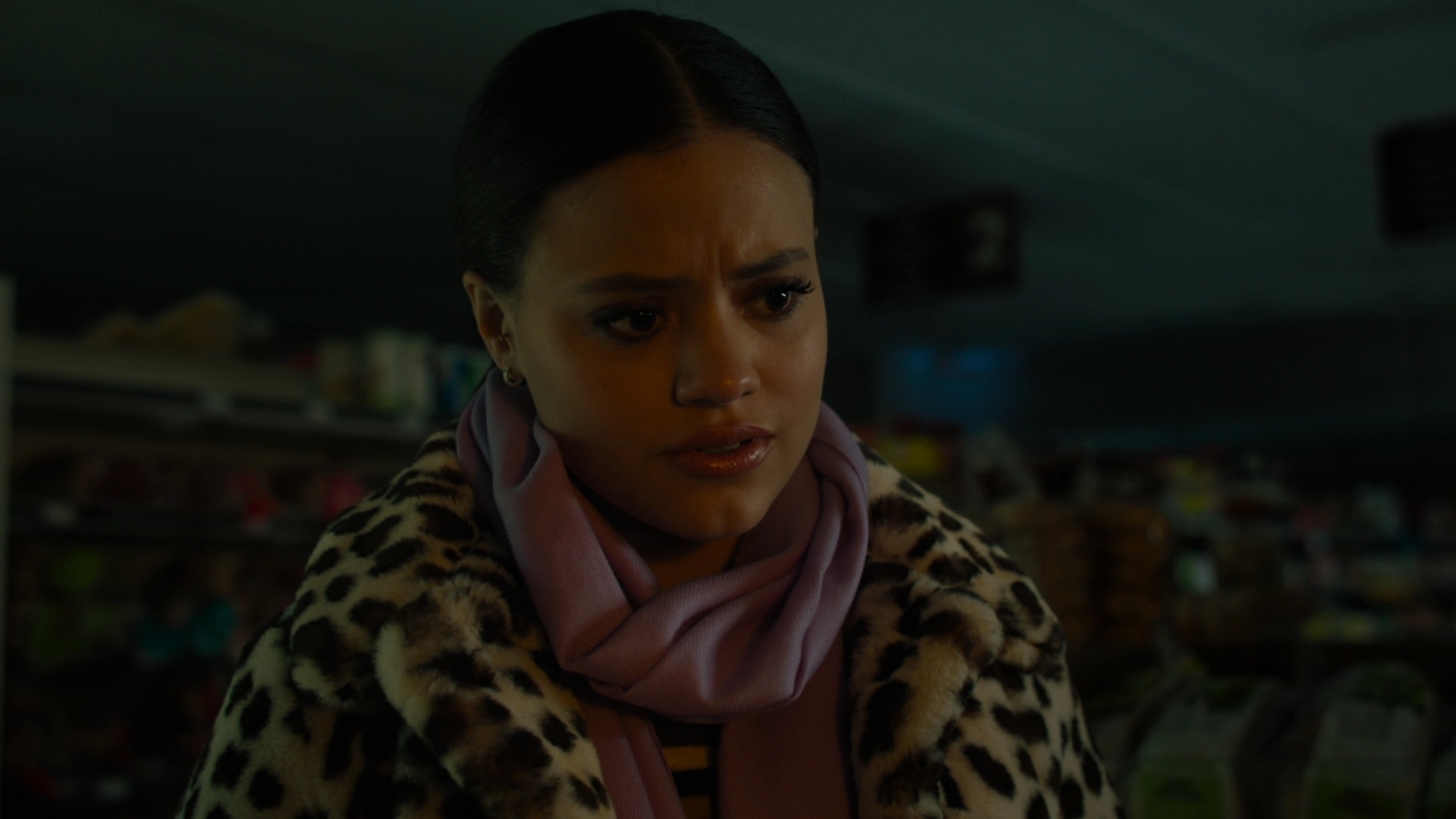 Charmed-Online-dot-nl_Charmed2x12NeedsToKnow1212.jpg Charmed-Online-dot-nl_Charmed2x12NeedsToKnow1212.jpg