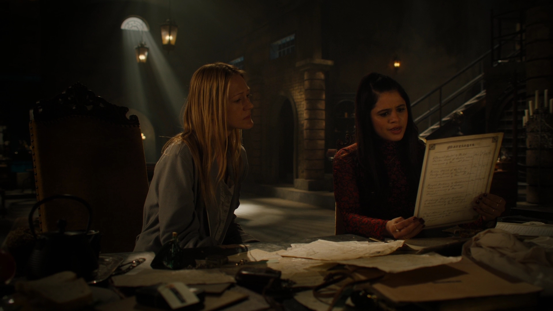 Charmed-Online-dot-nl_Charmed2x12NeedsToKnow1249.jpg Charmed-Online-dot-nl_Charmed2x12NeedsToKnow1249.jpg