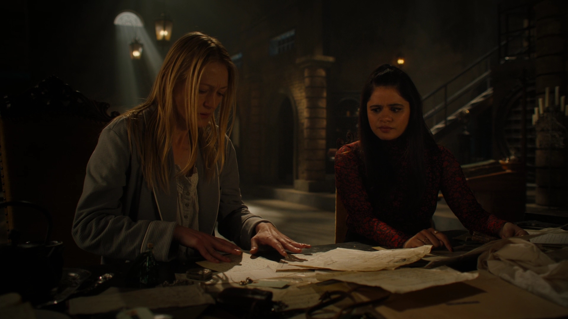 Charmed-Online-dot-nl_Charmed2x12NeedsToKnow1269.jpg Charmed-Online-dot-nl_Charmed2x12NeedsToKnow1269.jpg