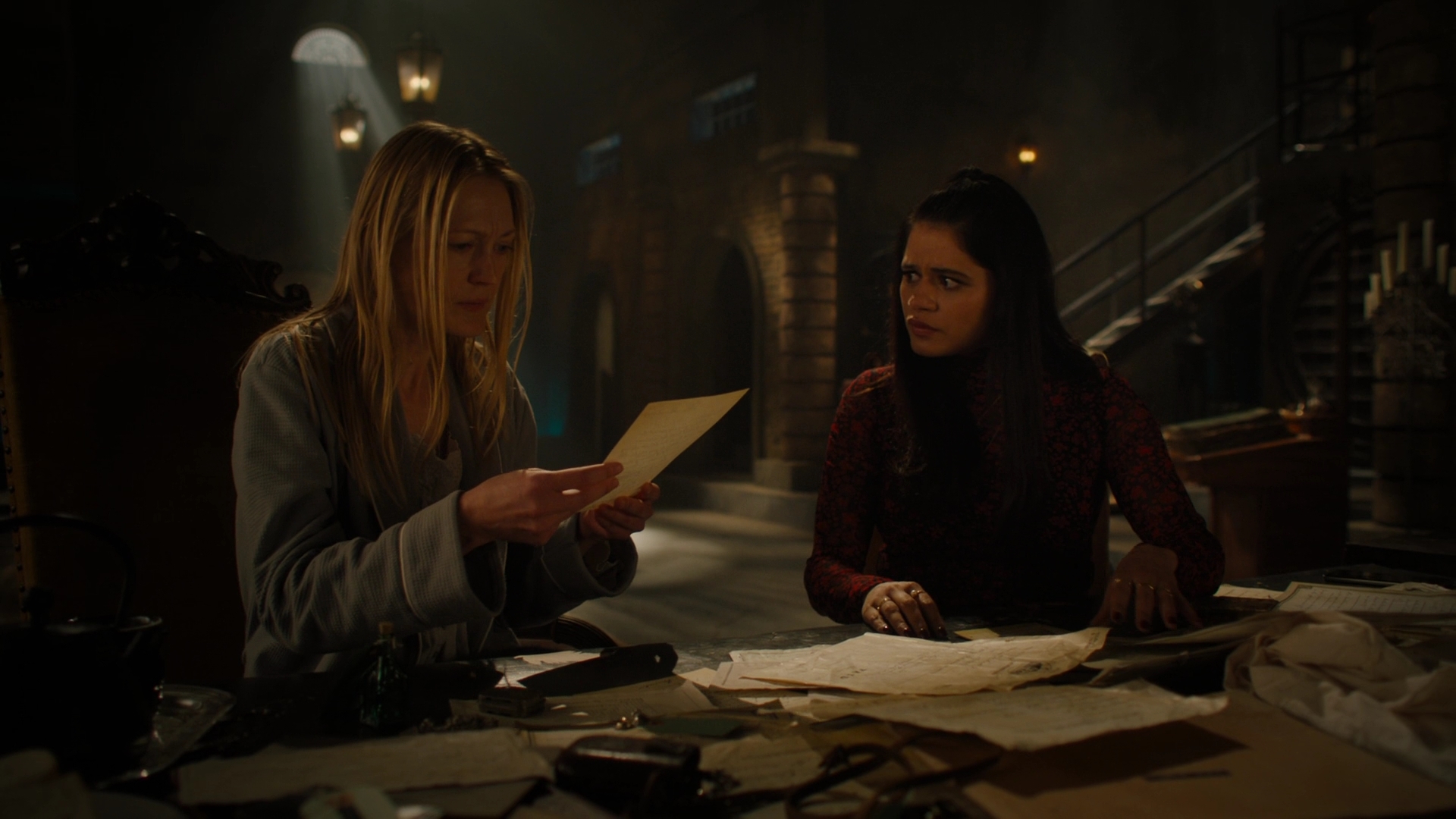 Charmed-Online-dot-nl_Charmed2x12NeedsToKnow1272.jpg Charmed-Online-dot-nl_Charmed2x12NeedsToKnow1272.jpg