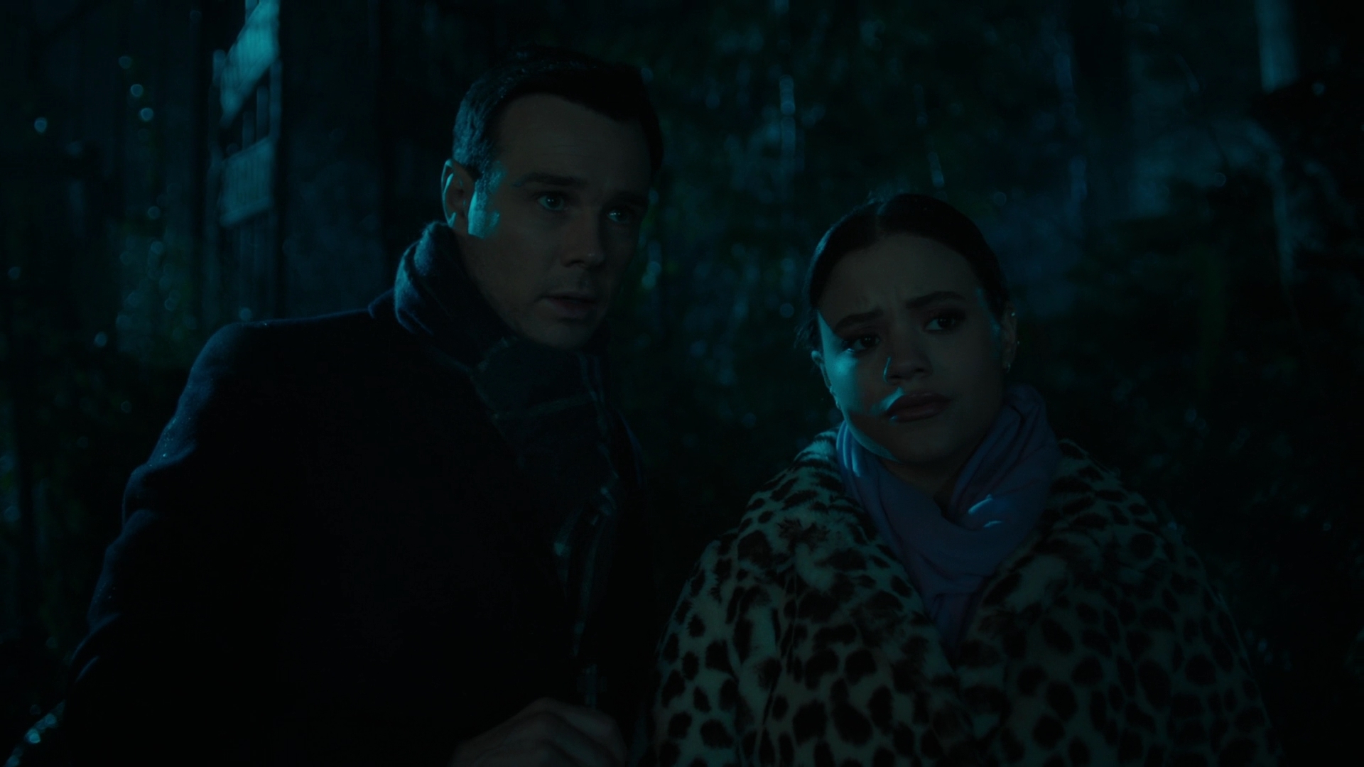Charmed-Online-dot-nl_Charmed2x12NeedsToKnow1390.jpg