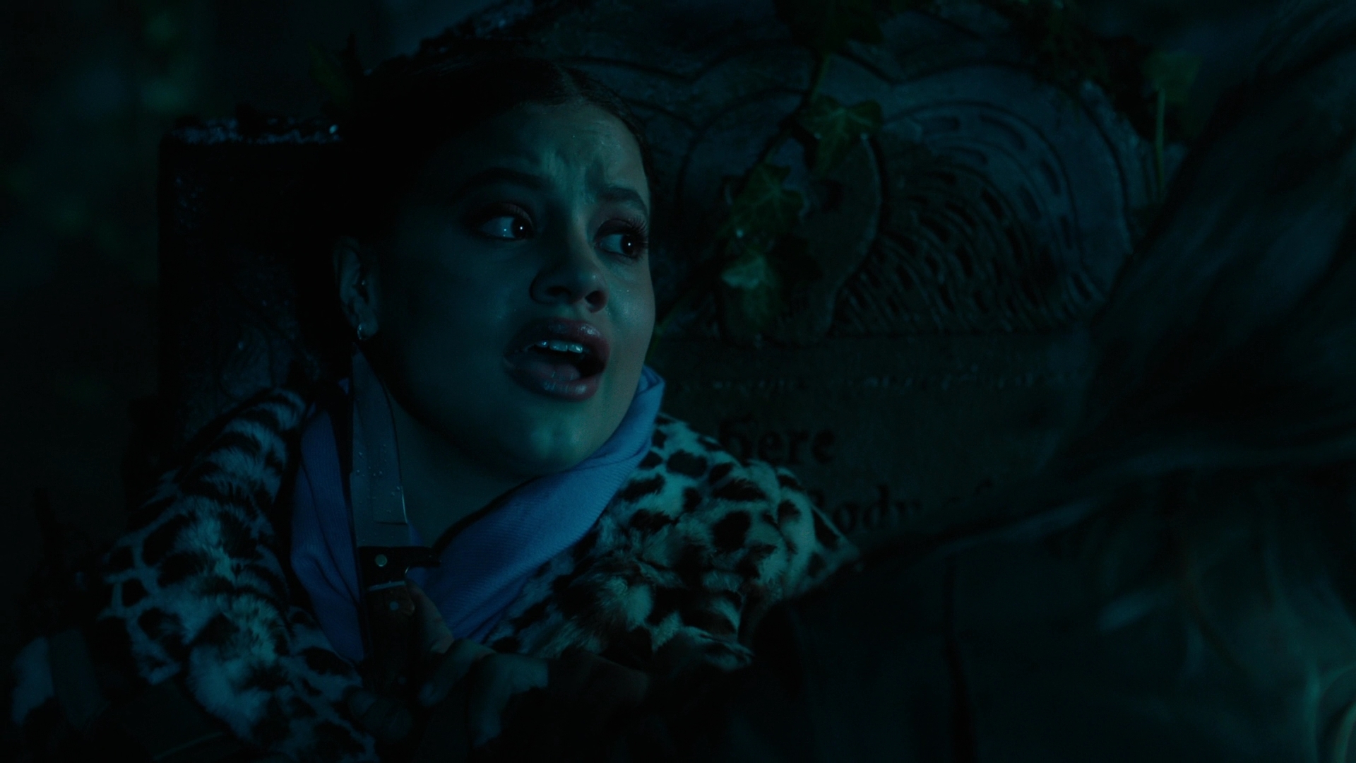 Charmed-Online-dot-nl_Charmed2x12NeedsToKnow1752.jpg