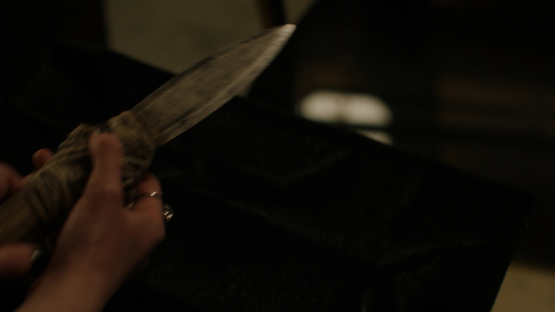 Charmed-Online-dot-nl_Charmed2x12NeedsToKnow1808.jpg Charmed-Online-dot-nl_Charmed2x12NeedsToKnow1808.jpg