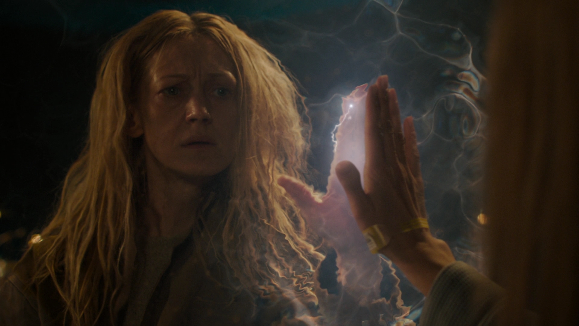 Charmed-Online-dot-nl_Charmed2x12NeedsToKnow1953.jpg Charmed-Online-dot-nl_Charmed2x12NeedsToKnow1953.jpg