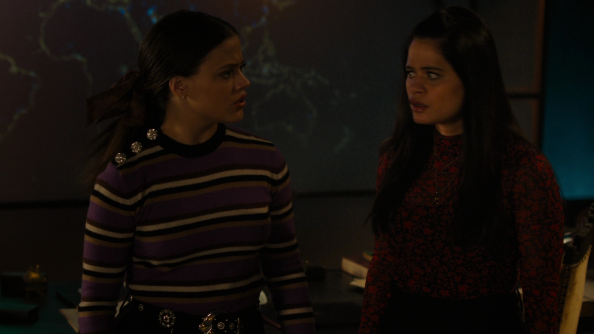 Charmed-Online-dot-nl_Charmed2x12NeedsToKnow2036.jpg Charmed-Online-dot-nl_Charmed2x12NeedsToKnow2036.jpg