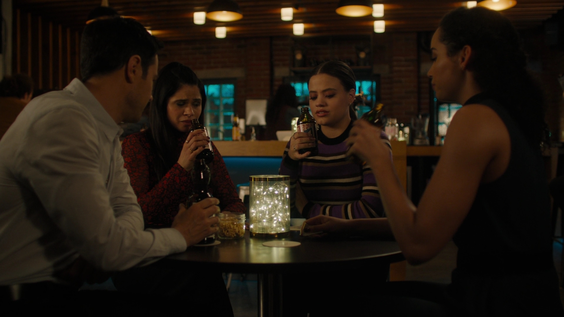 Charmed-Online-dot-nl_Charmed2x12NeedsToKnow2183.jpg