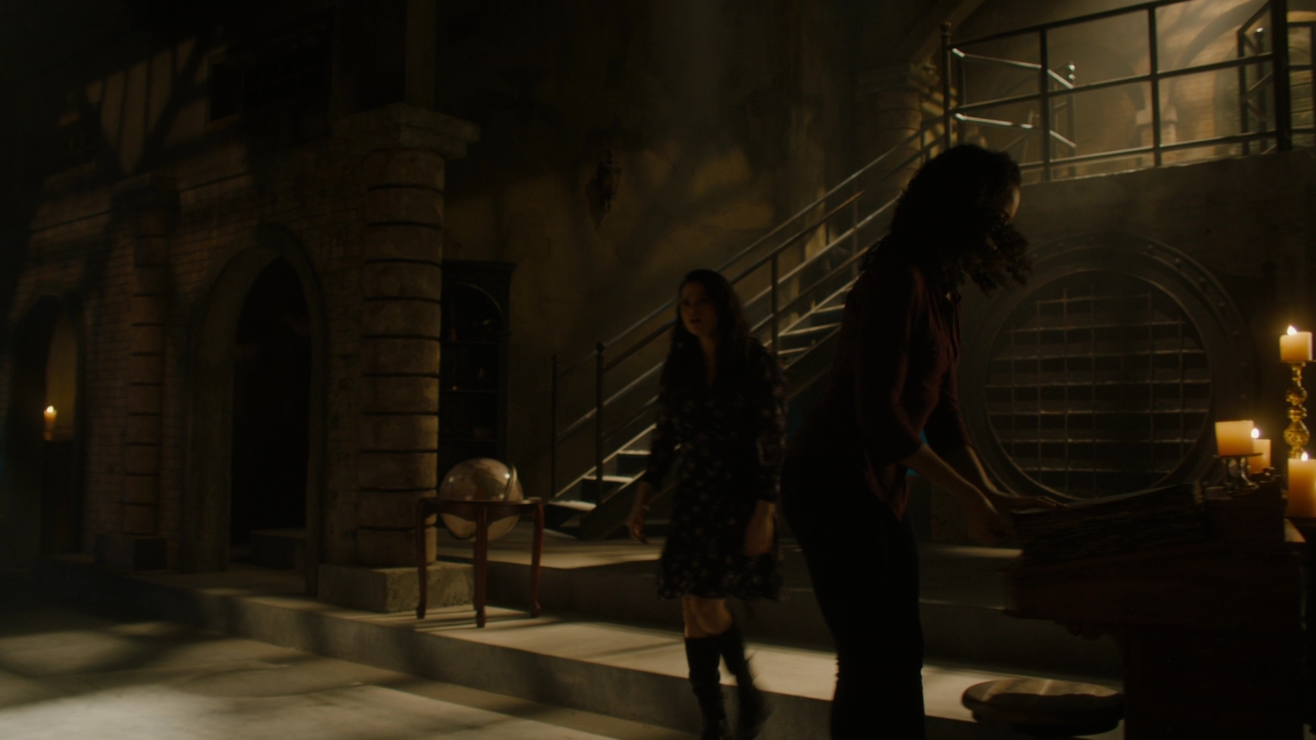 Charmed-Online-dot-nl-Charmed2x13BreakingTheCycle0767.jpg