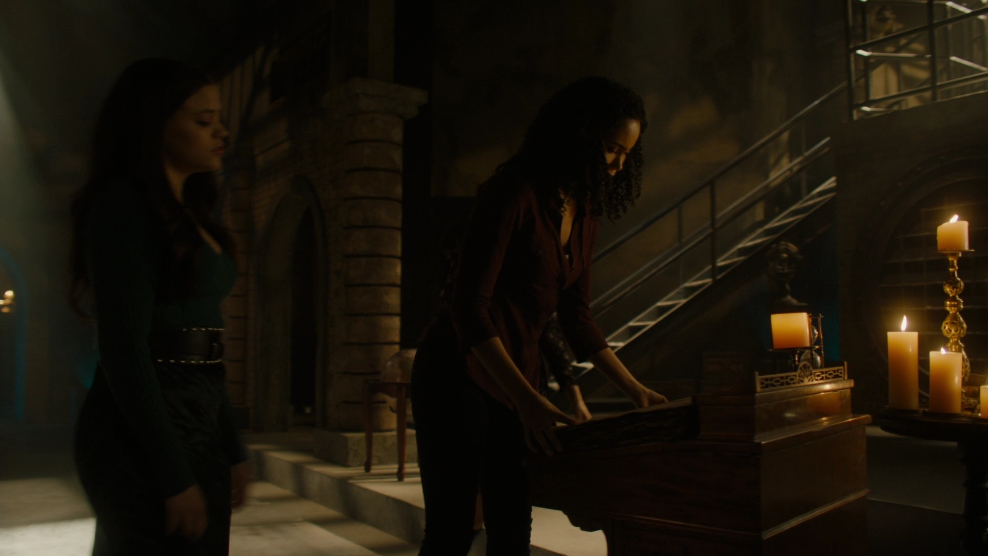 Charmed-Online-dot-nl-Charmed2x13BreakingTheCycle0769.jpg