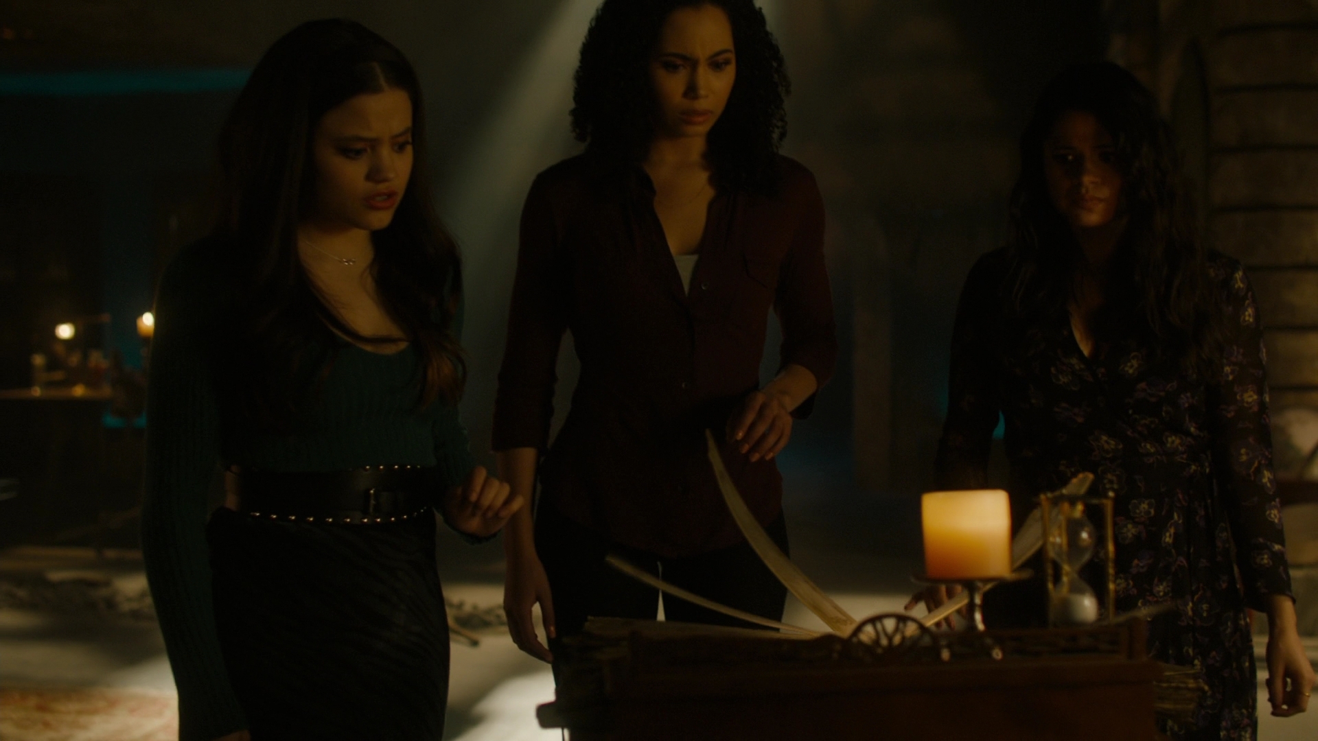 Charmed-Online-dot-nl-Charmed2x13BreakingTheCycle0777.jpg