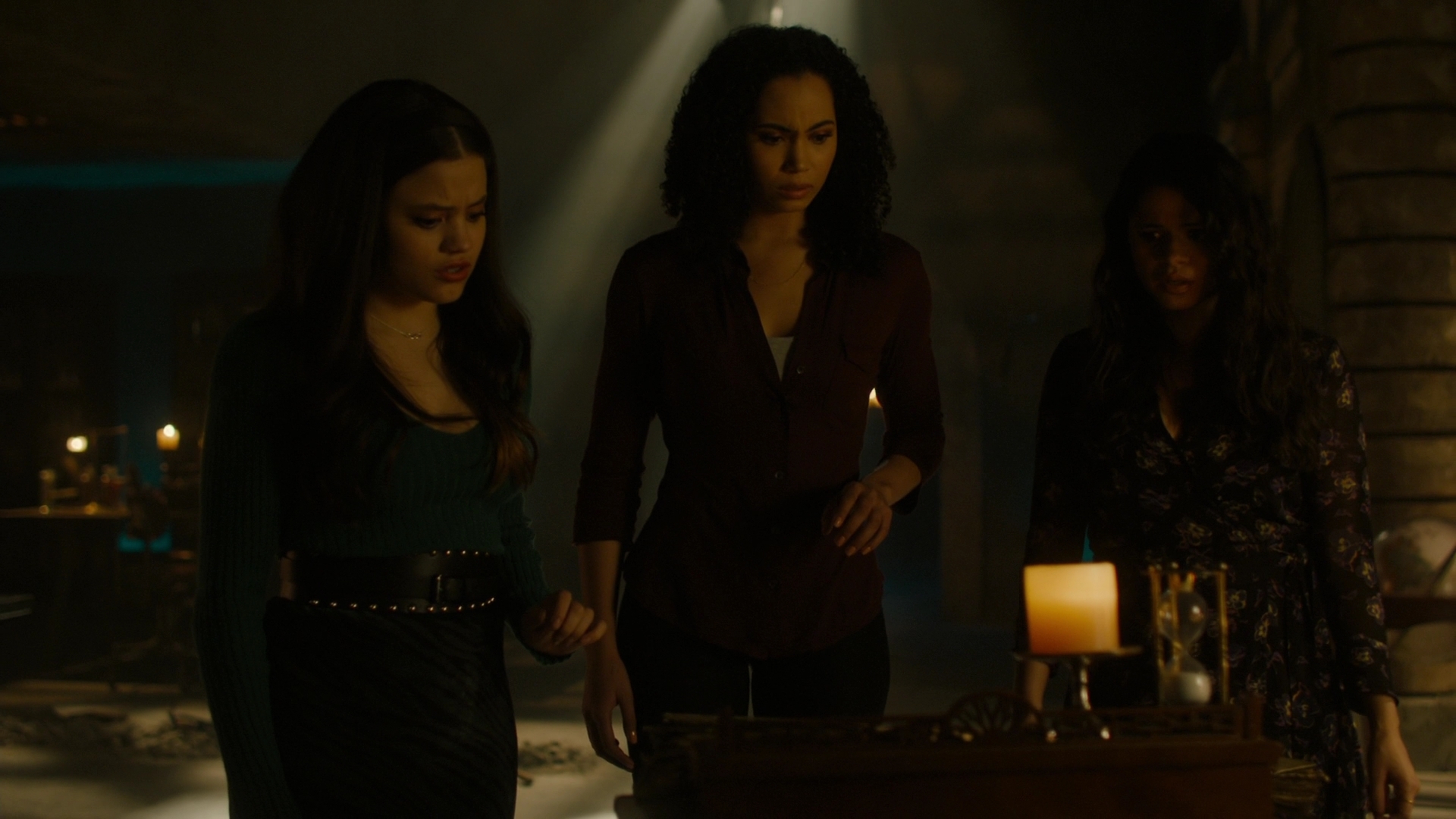 Charmed-Online-dot-nl-Charmed2x13BreakingTheCycle0778.jpg