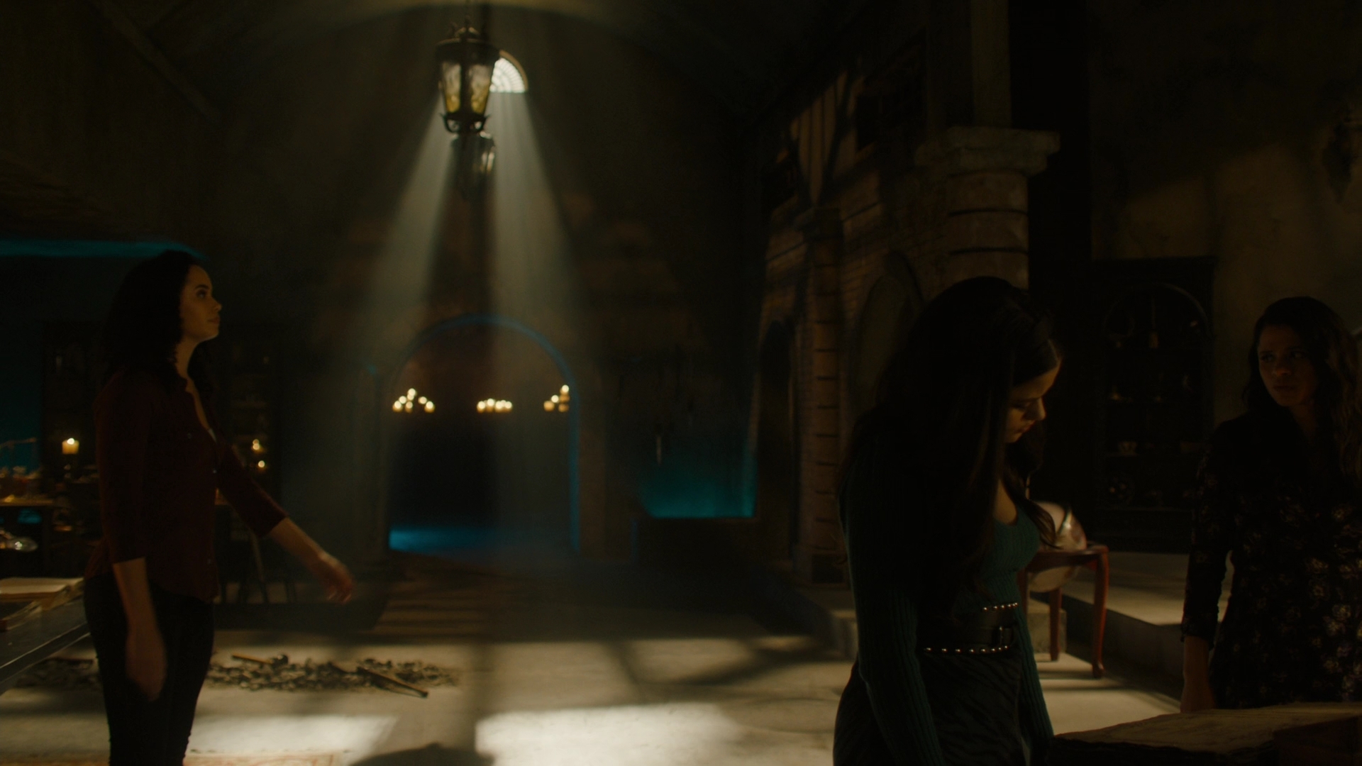 Charmed-Online-dot-nl-Charmed2x13BreakingTheCycle0795.jpg