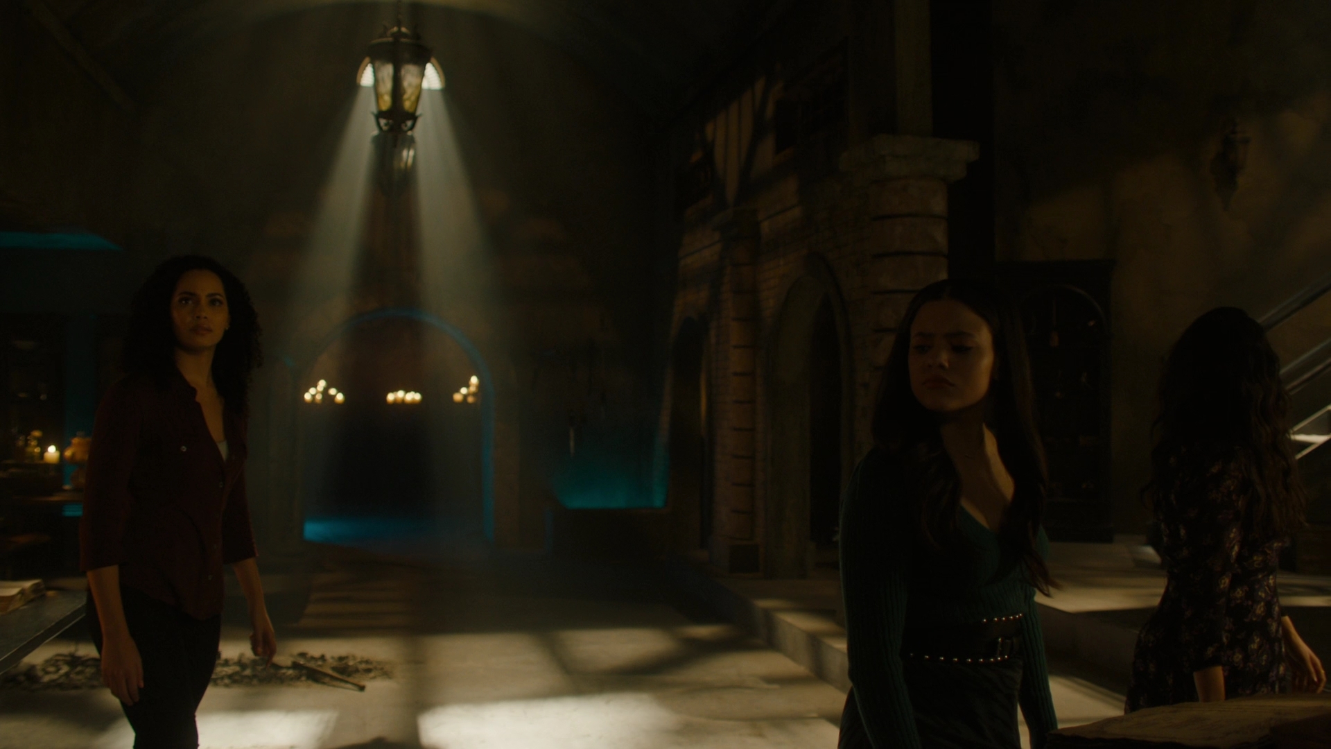Charmed-Online-dot-nl-Charmed2x13BreakingTheCycle0797.jpg