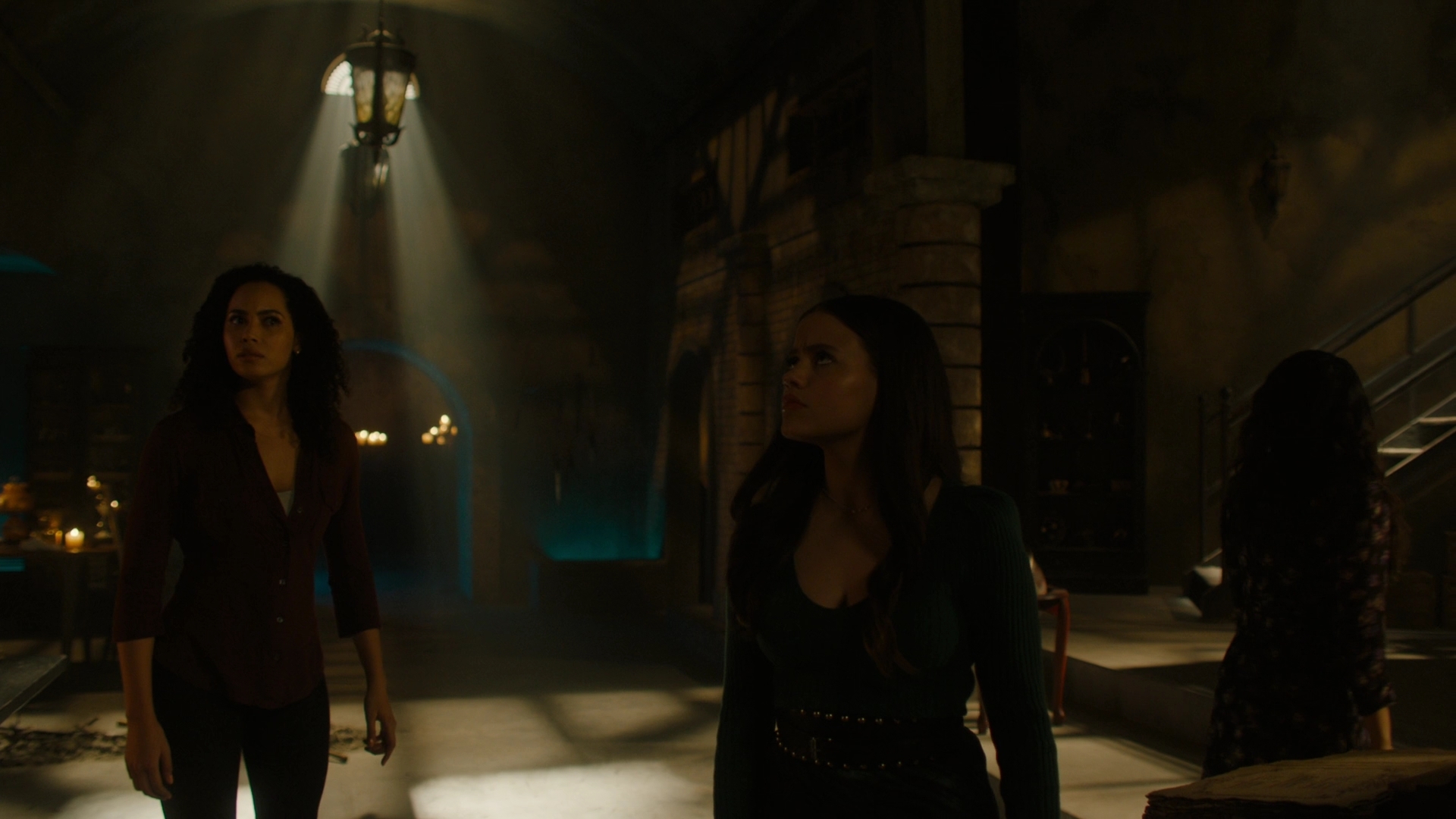 Charmed-Online-dot-nl-Charmed2x13BreakingTheCycle0799.jpg