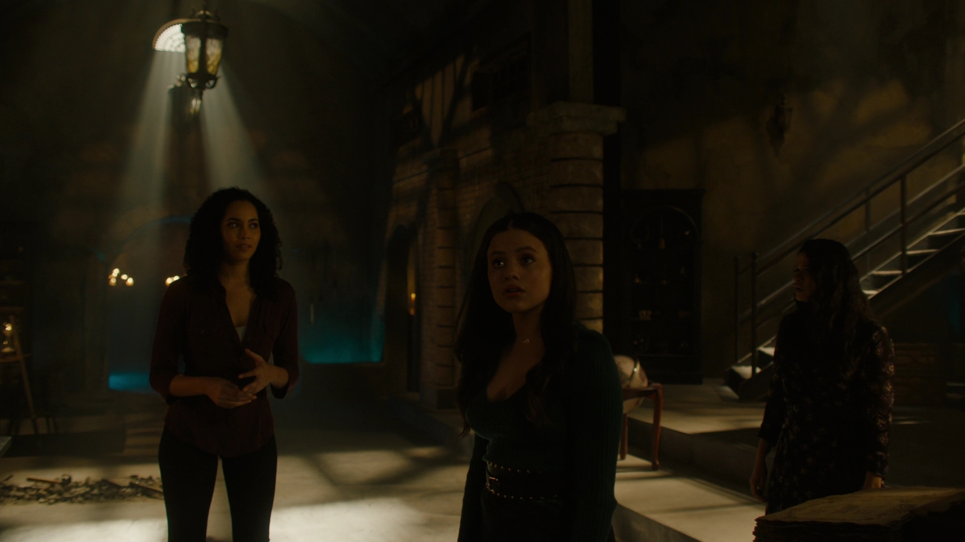 Charmed-Online-dot-nl-Charmed2x13BreakingTheCycle0828.jpg