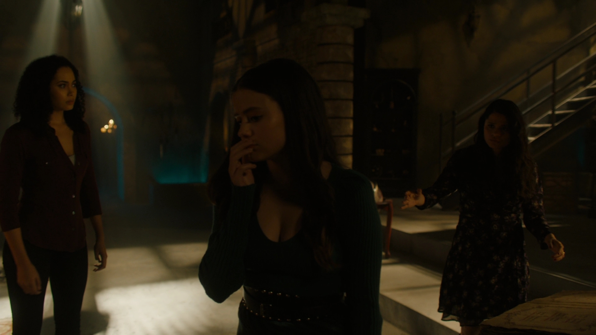 Charmed-Online-dot-nl-Charmed2x13BreakingTheCycle0847.jpg