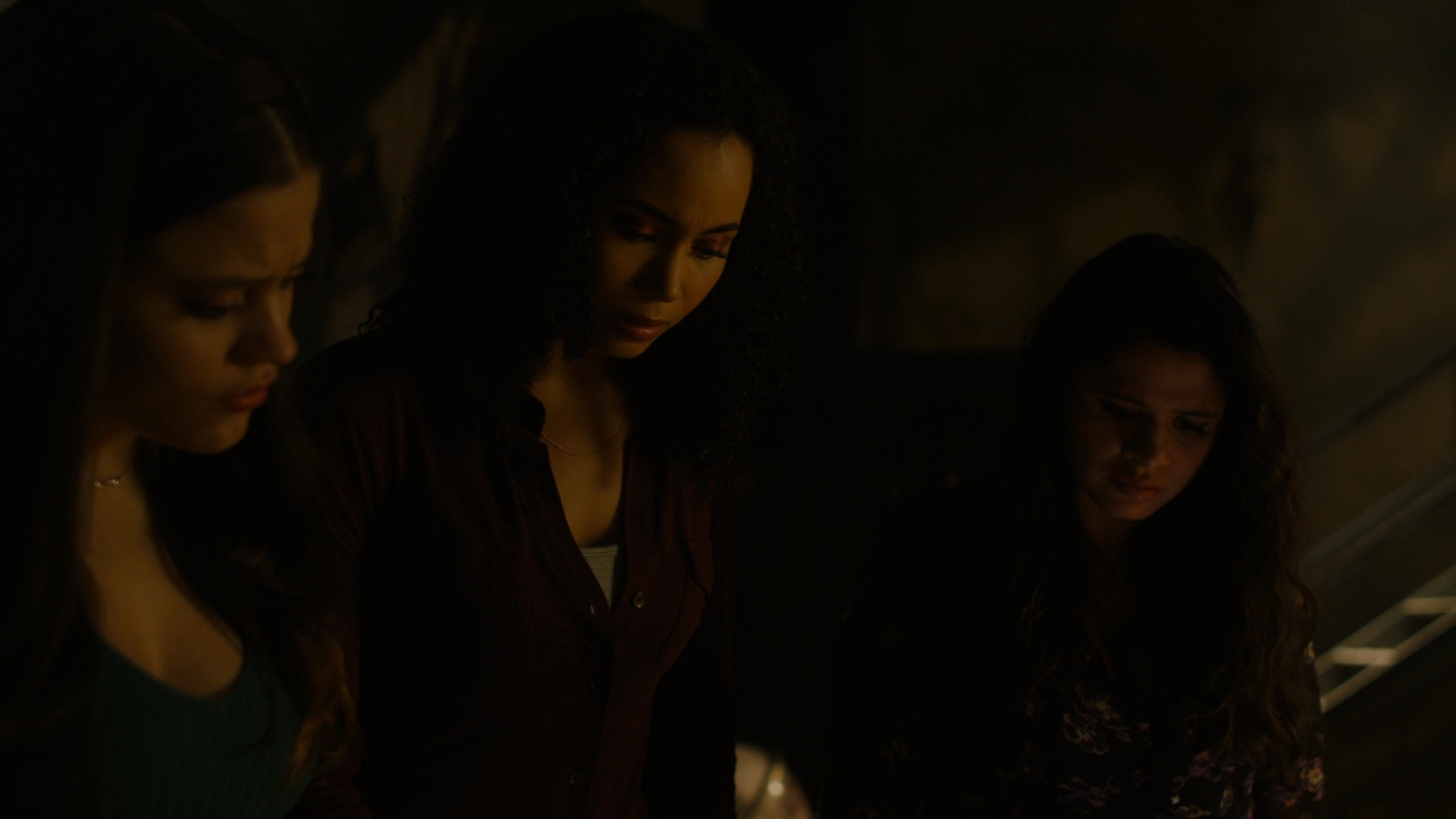 Charmed-Online-dot-nl-Charmed2x13BreakingTheCycle0859.jpg