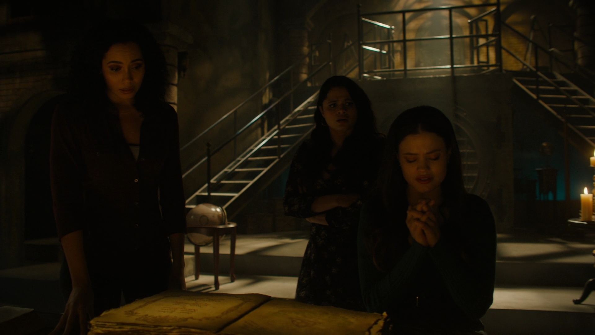 Charmed-Online-dot-nl-Charmed2x13BreakingTheCycle0919.jpg