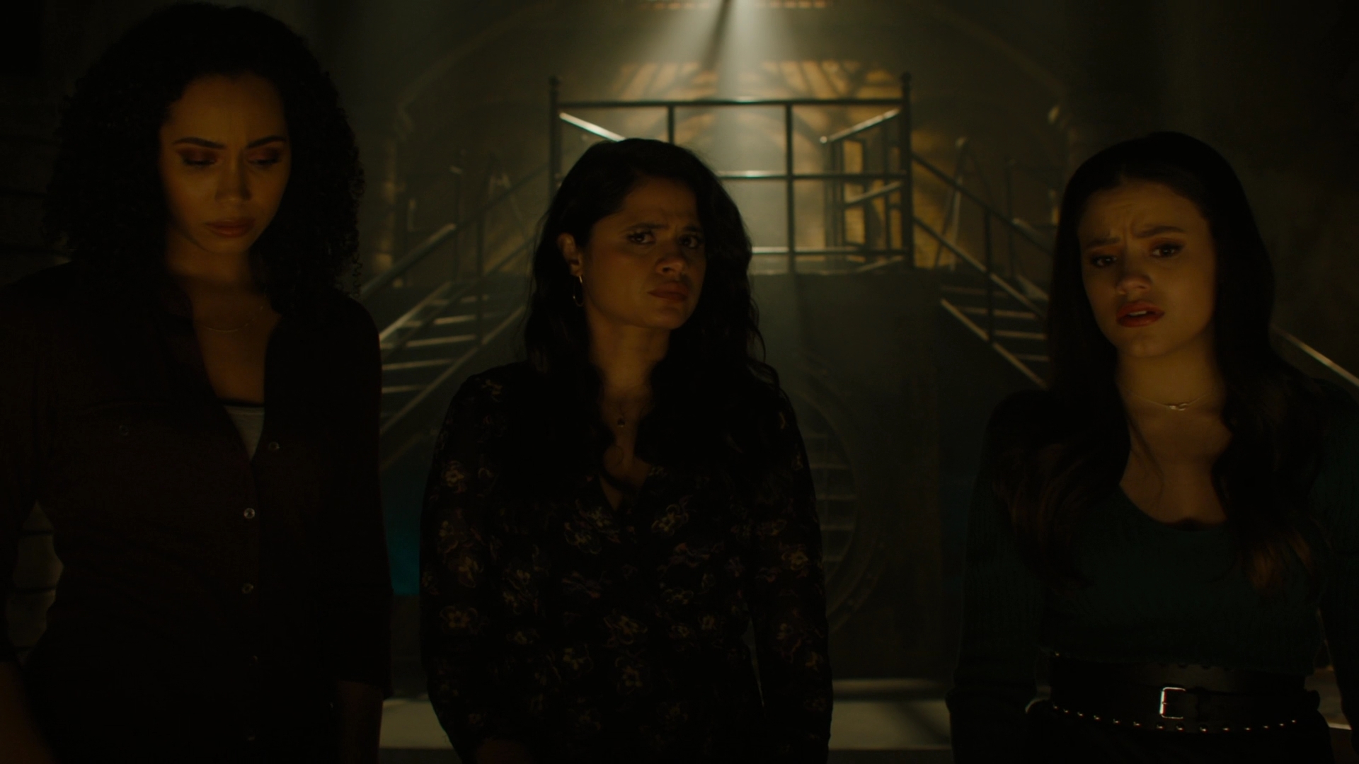 Charmed-Online-dot-nl-Charmed2x13BreakingTheCycle0996.jpg
