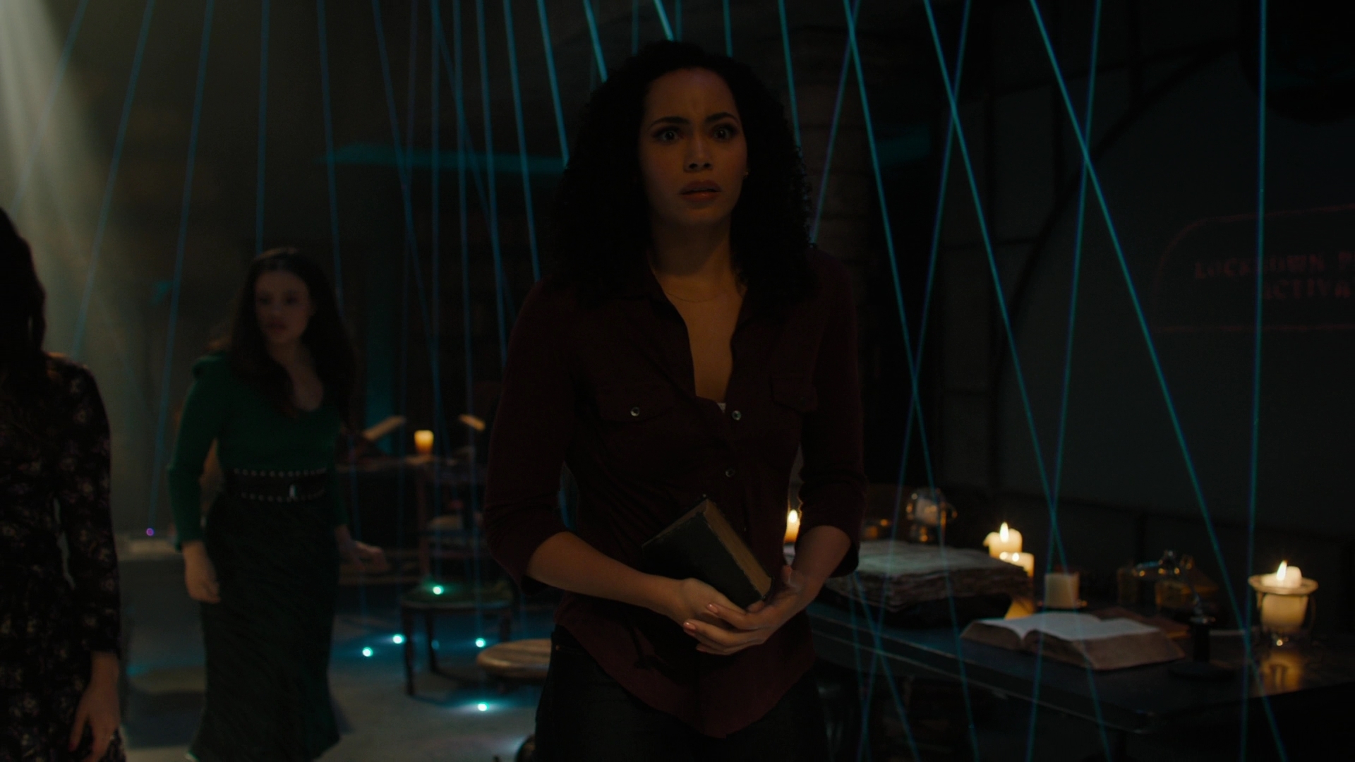 Charmed-Online-dot-nl-Charmed2x13BreakingTheCycle1171.jpg Charmed-Online-dot-nl-Charmed2x13BreakingTheCycle1171.jpg