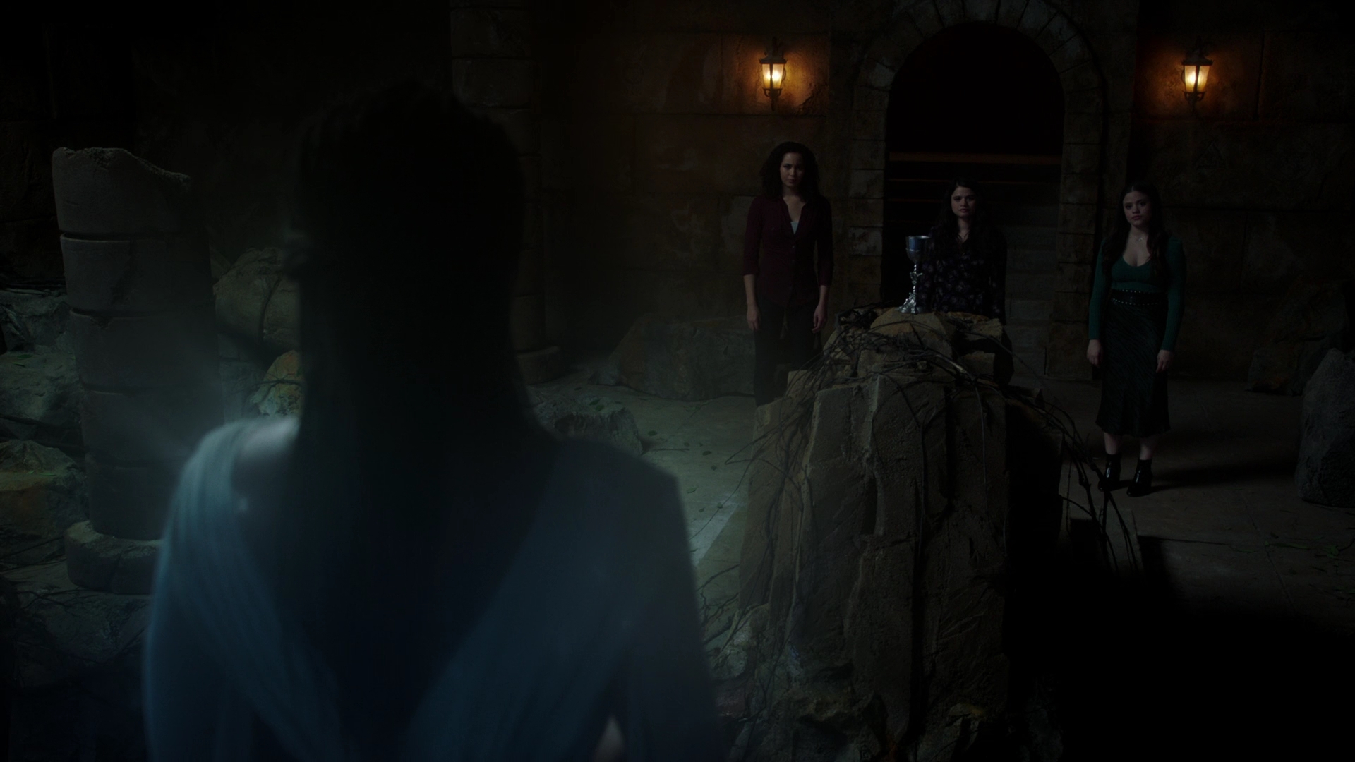 Charmed-Online-dot-nl-Charmed2x13BreakingTheCycle1704.jpg