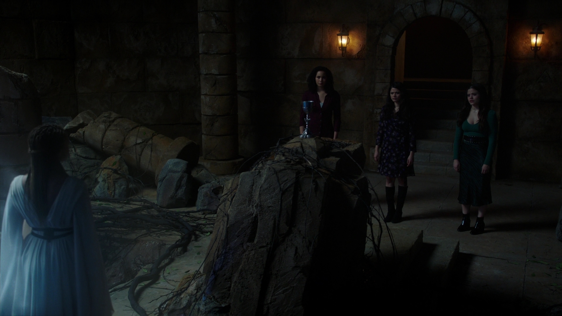 Charmed-Online-dot-nl-Charmed2x13BreakingTheCycle1738.jpg Charmed-Online-dot-nl-Charmed2x13BreakingTheCycle1738.jpg