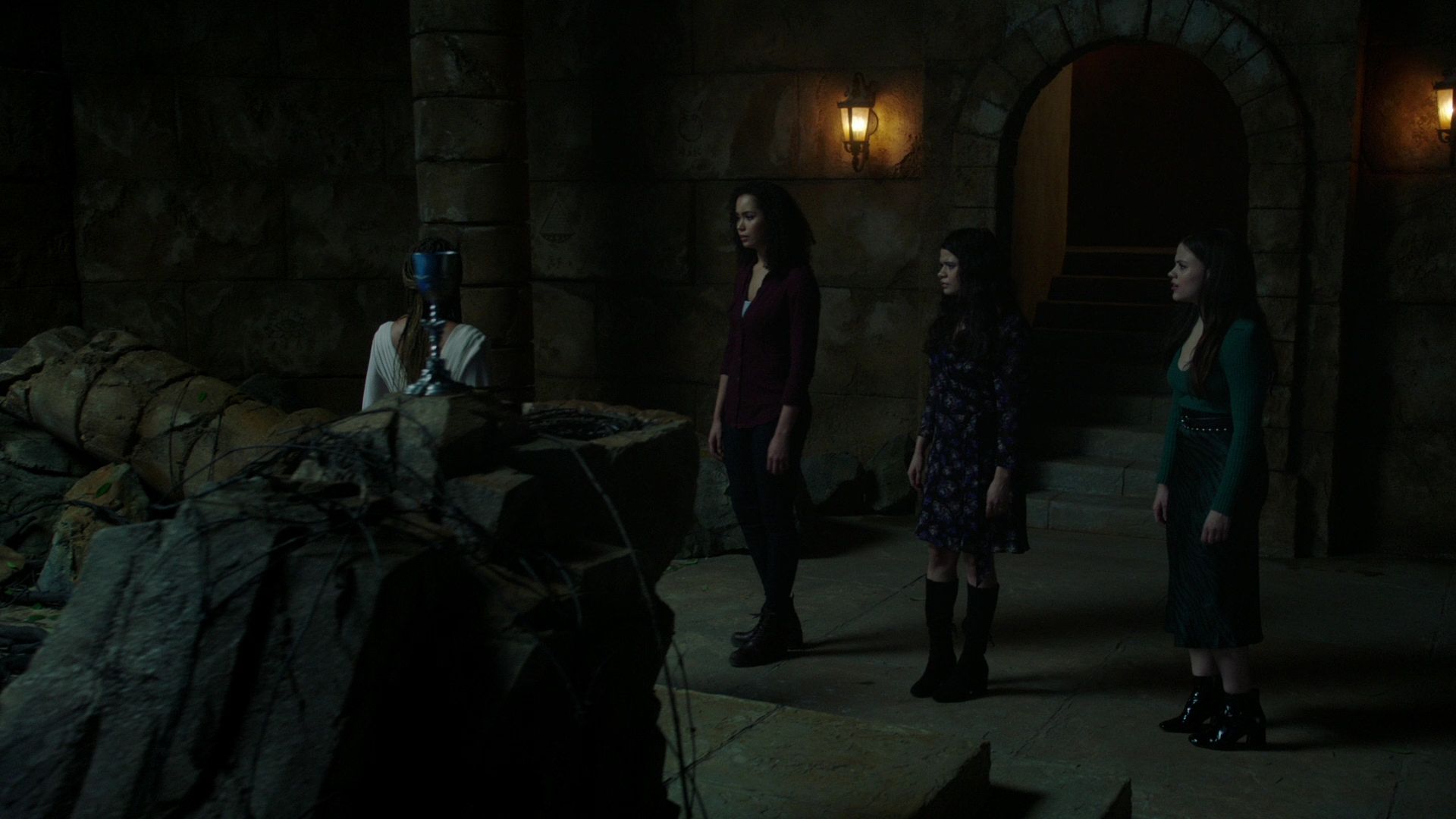 Charmed-Online-dot-nl-Charmed2x13BreakingTheCycle1744.jpg Charmed-Online-dot-nl-Charmed2x13BreakingTheCycle1744.jpg