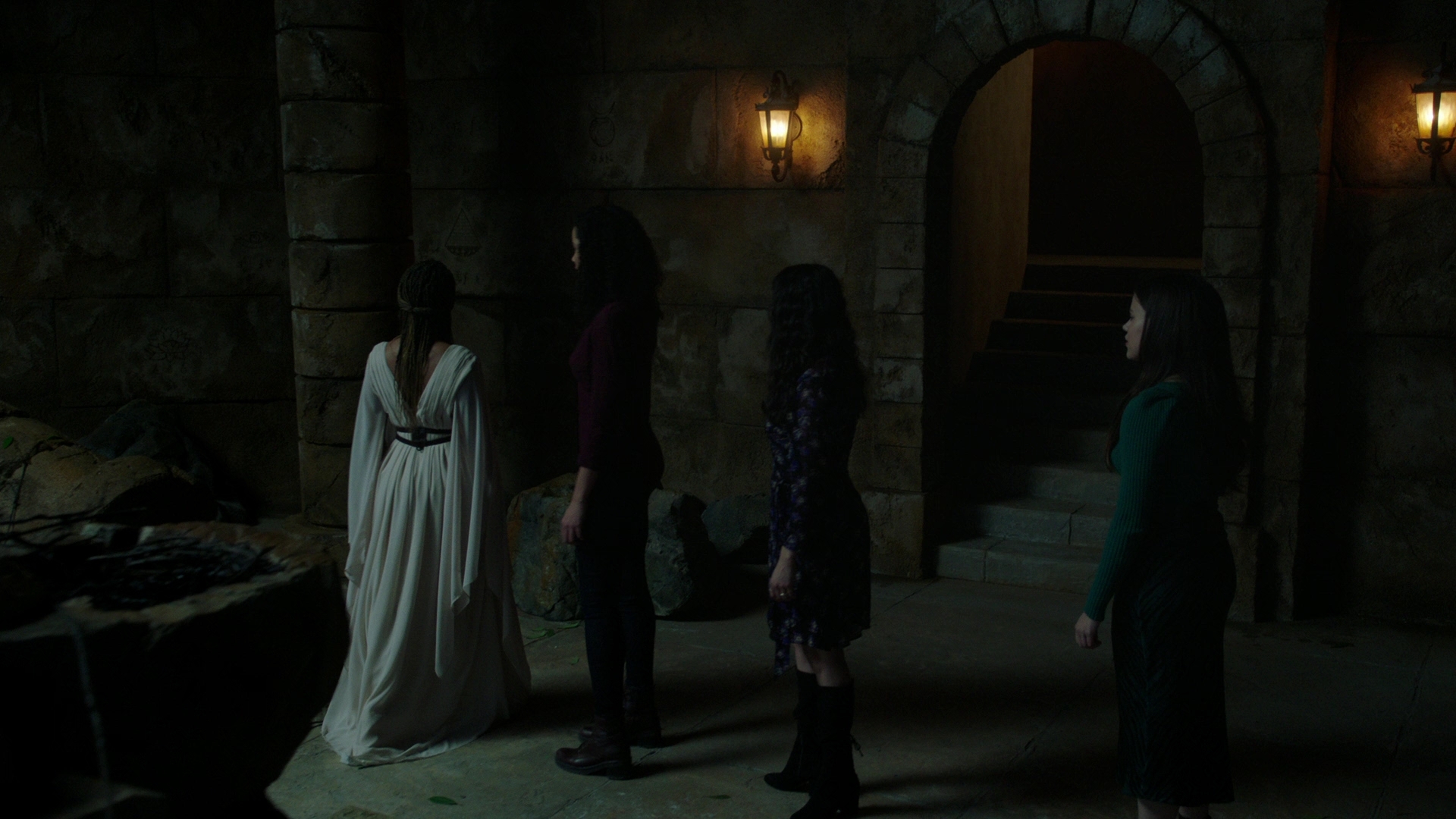 Charmed-Online-dot-nl-Charmed2x13BreakingTheCycle1746.jpg Charmed-Online-dot-nl-Charmed2x13BreakingTheCycle1746.jpg