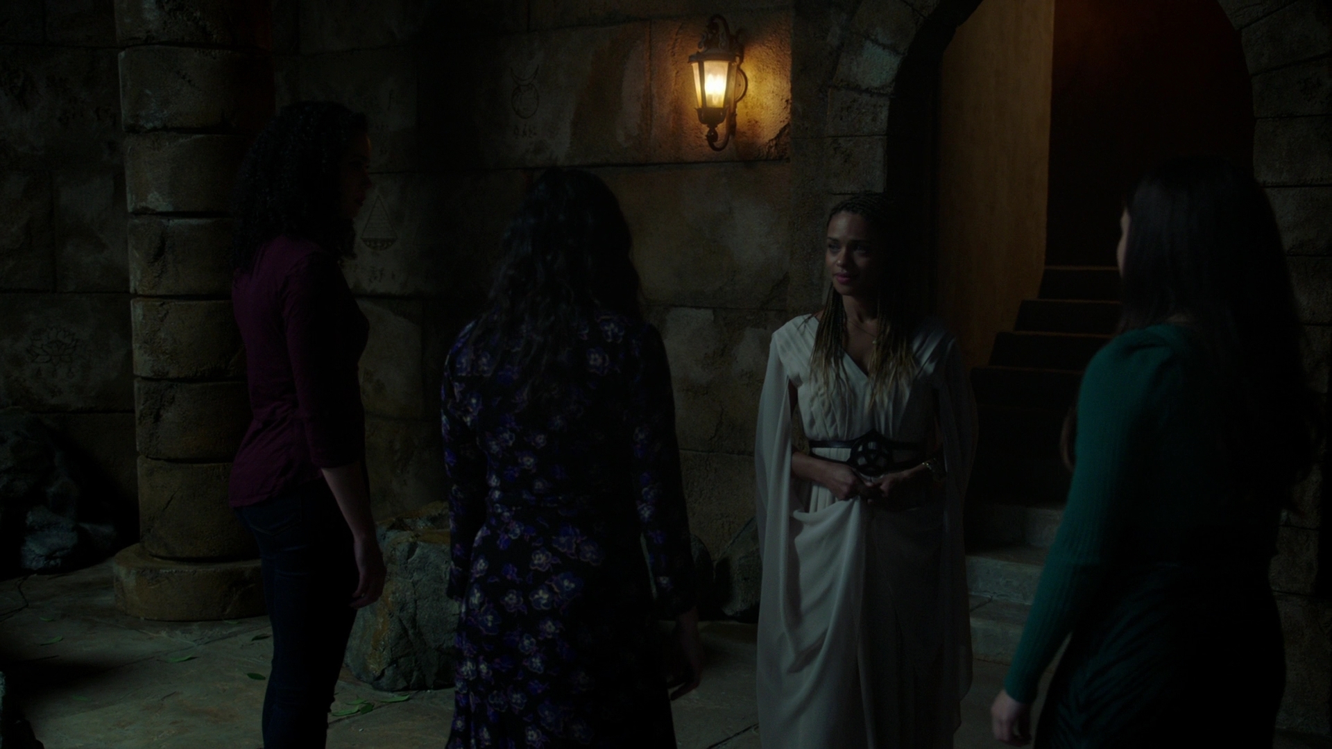 Charmed-Online-dot-nl-Charmed2x13BreakingTheCycle1788.jpg