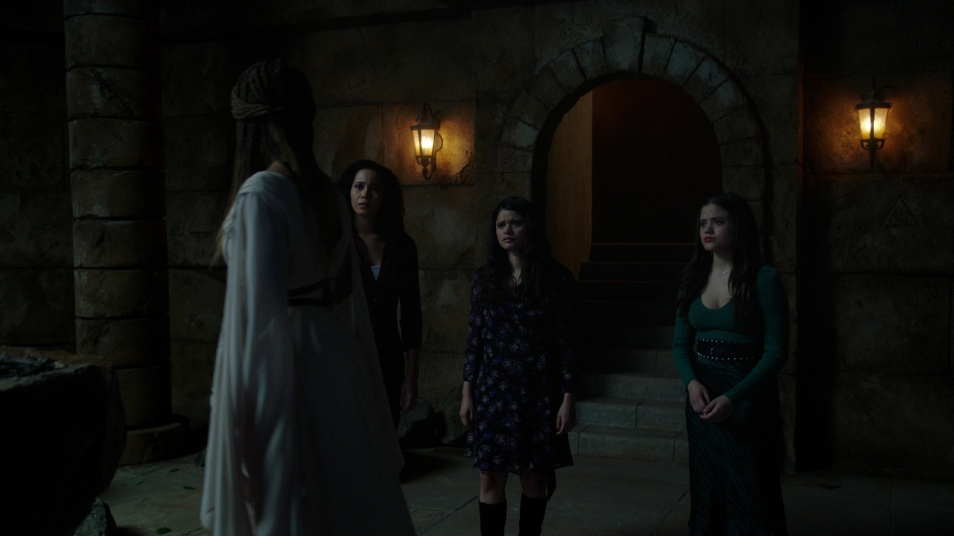 Charmed-Online-dot-nl-Charmed2x13BreakingTheCycle1794.jpg