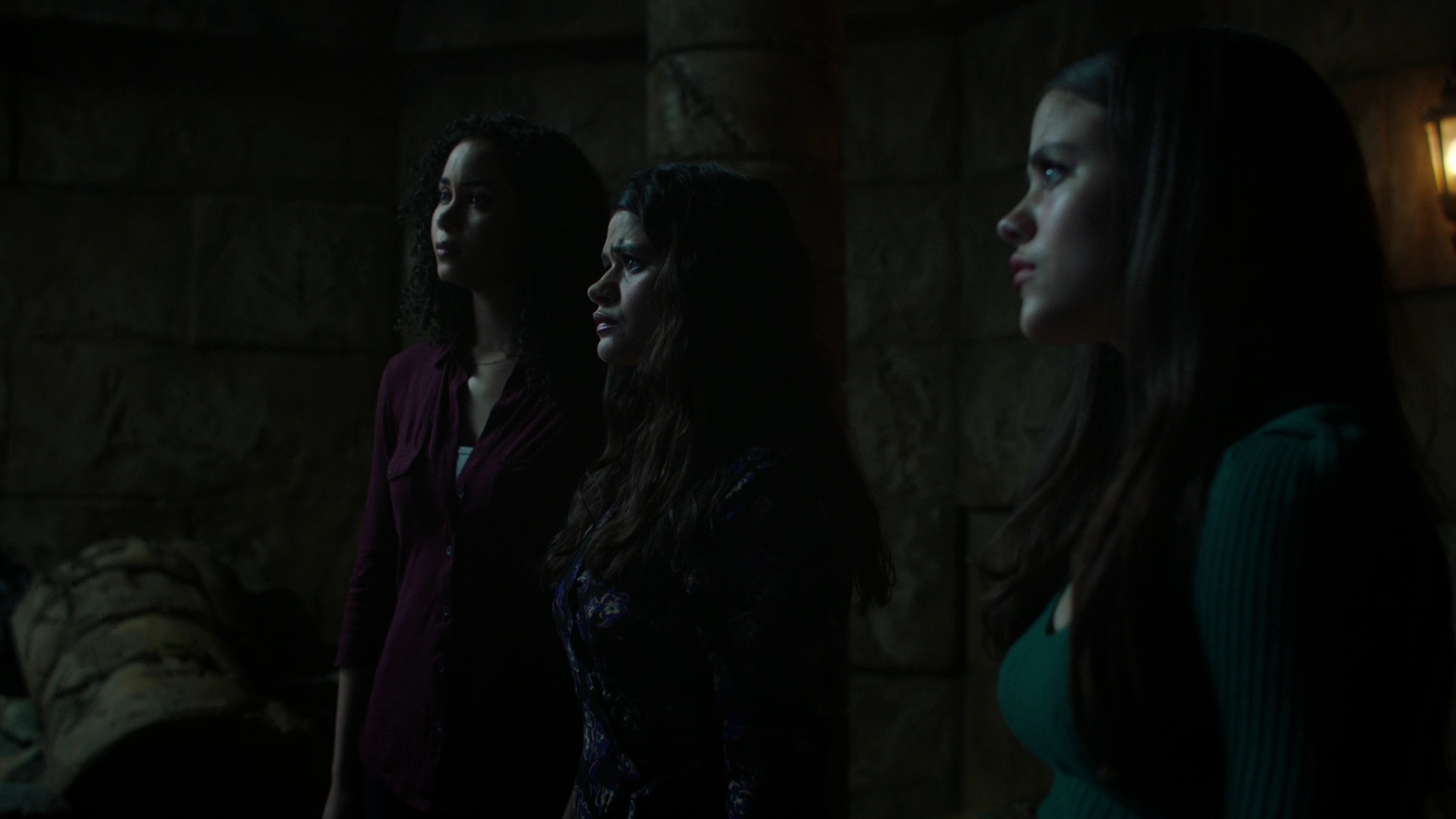 Charmed-Online-dot-nl-Charmed2x13BreakingTheCycle1802.jpg