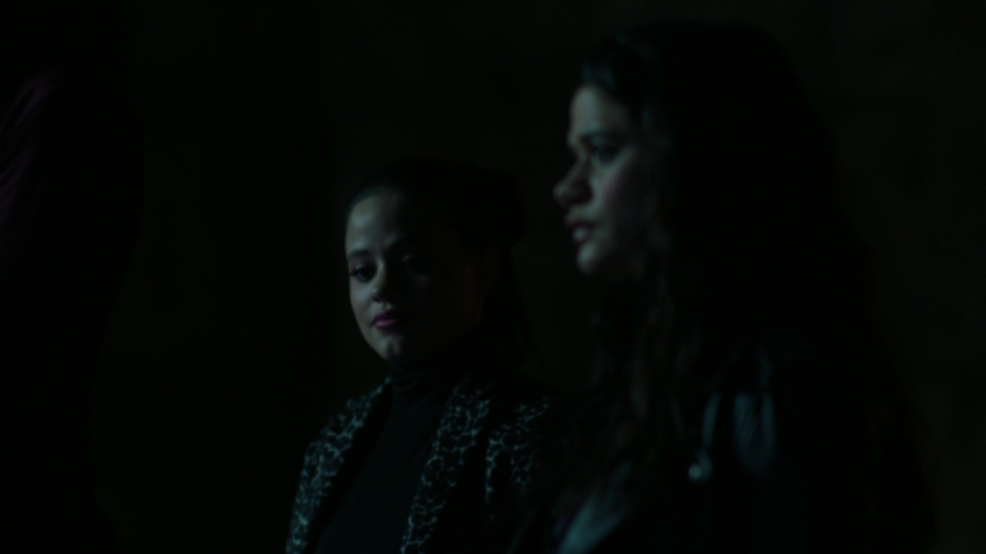 Charmed-Online-dot-nl-Charmed2x13BreakingTheCycle2209.jpg