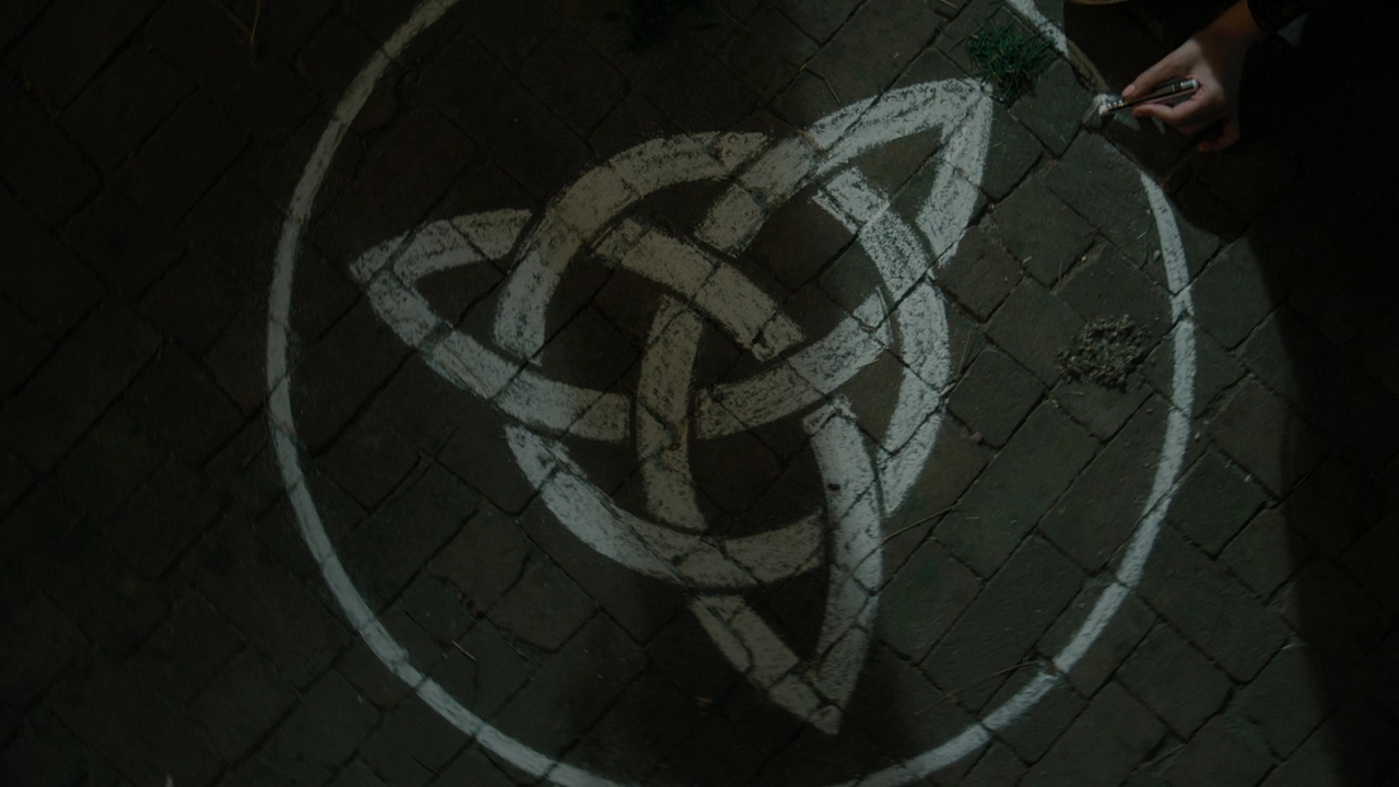 Charmed-Online-dot-nl-Charmed-2x14SuddenDeath0048.jpg