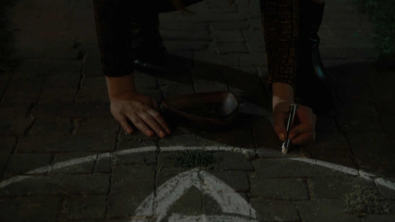 Charmed-Online-dot-nl-Charmed-2x14SuddenDeath0050.jpg