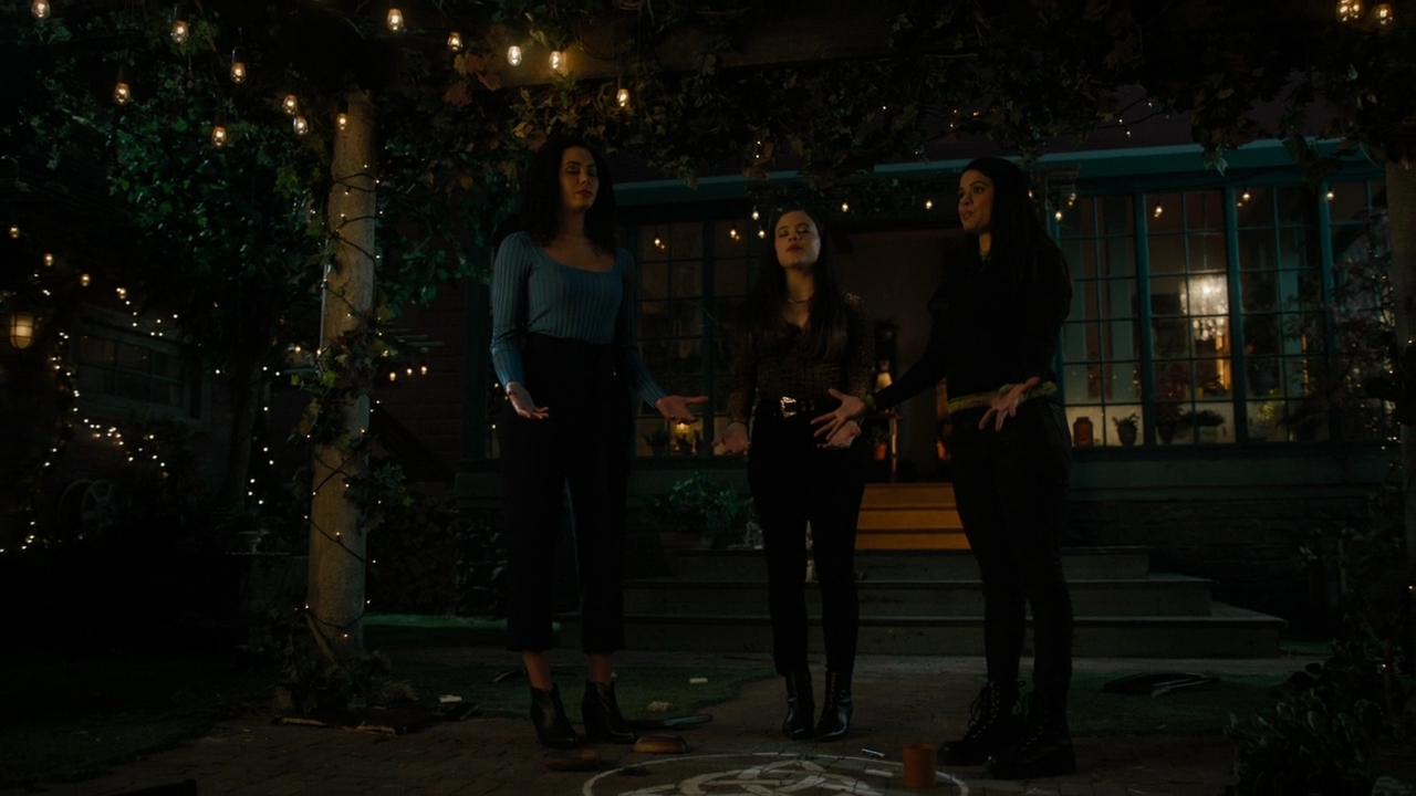 Charmed-Online-dot-nl-Charmed-2x14SuddenDeath0127.jpg