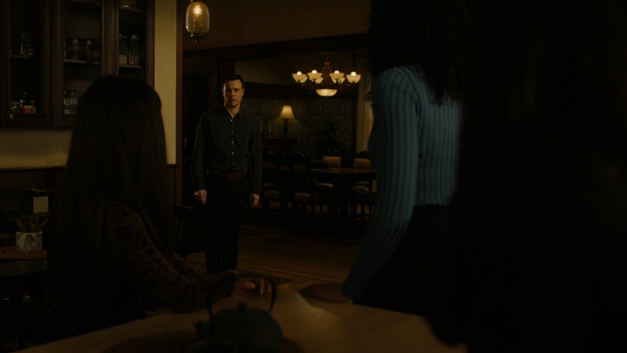 Charmed-Online-dot-nl-Charmed-2x14SuddenDeath0197.jpg