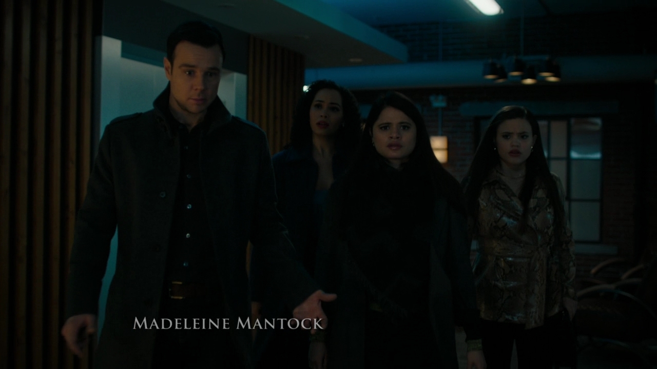 Charmed-Online-dot-nl-Charmed-2x14SuddenDeath0226.jpg