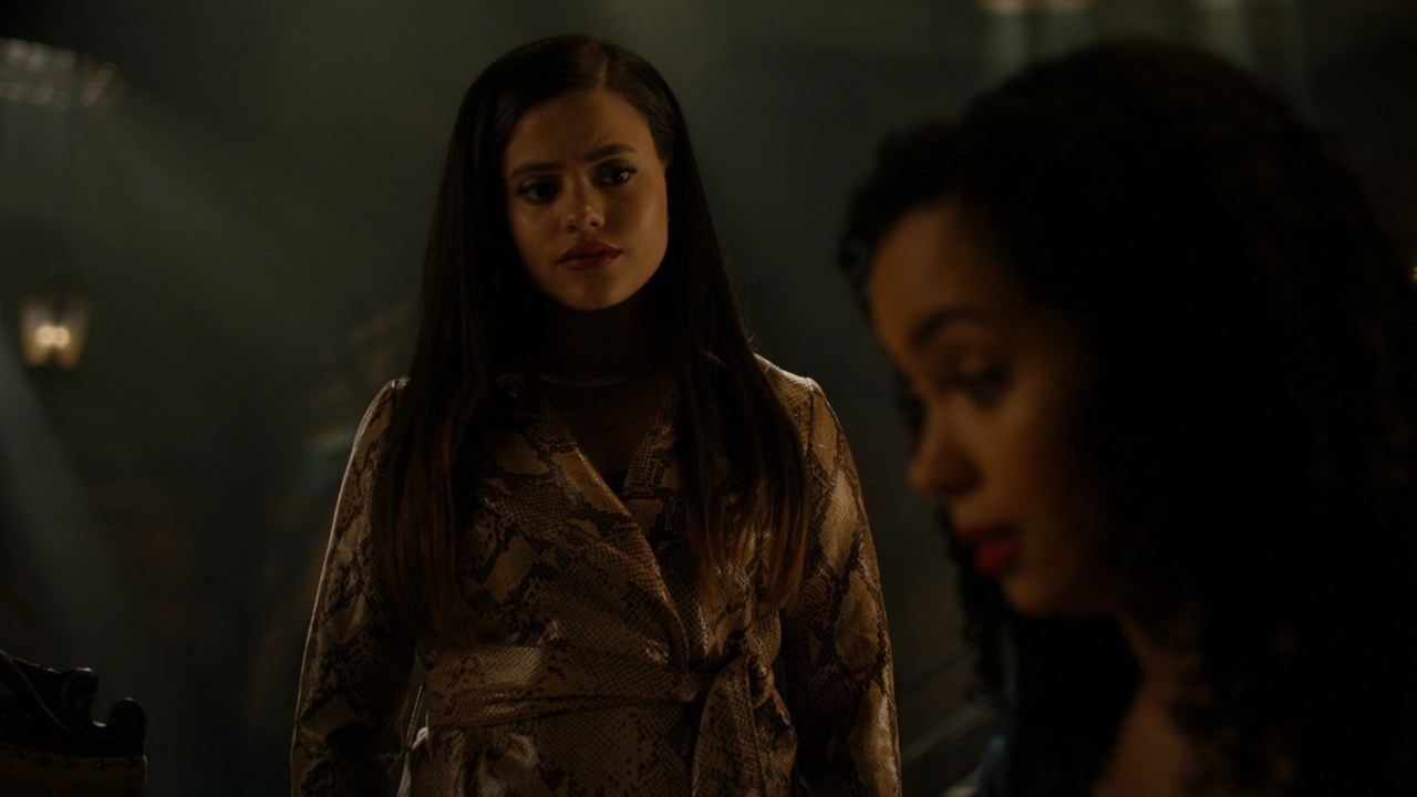 Charmed-Online-dot-nl-Charmed-2x14SuddenDeath0304.jpg