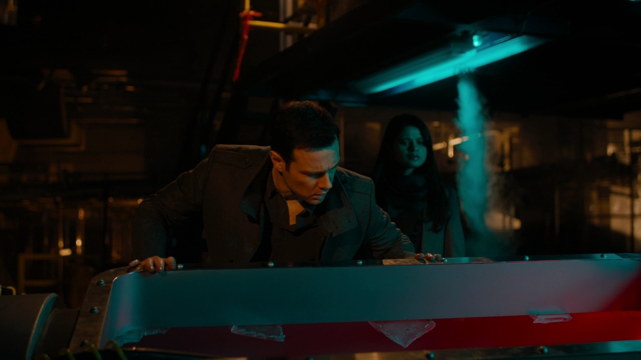 Charmed-Online-dot-nl-Charmed-2x14SuddenDeath0525.jpg Charmed-Online-dot-nl-Charmed-2x14SuddenDeath0525.jpg