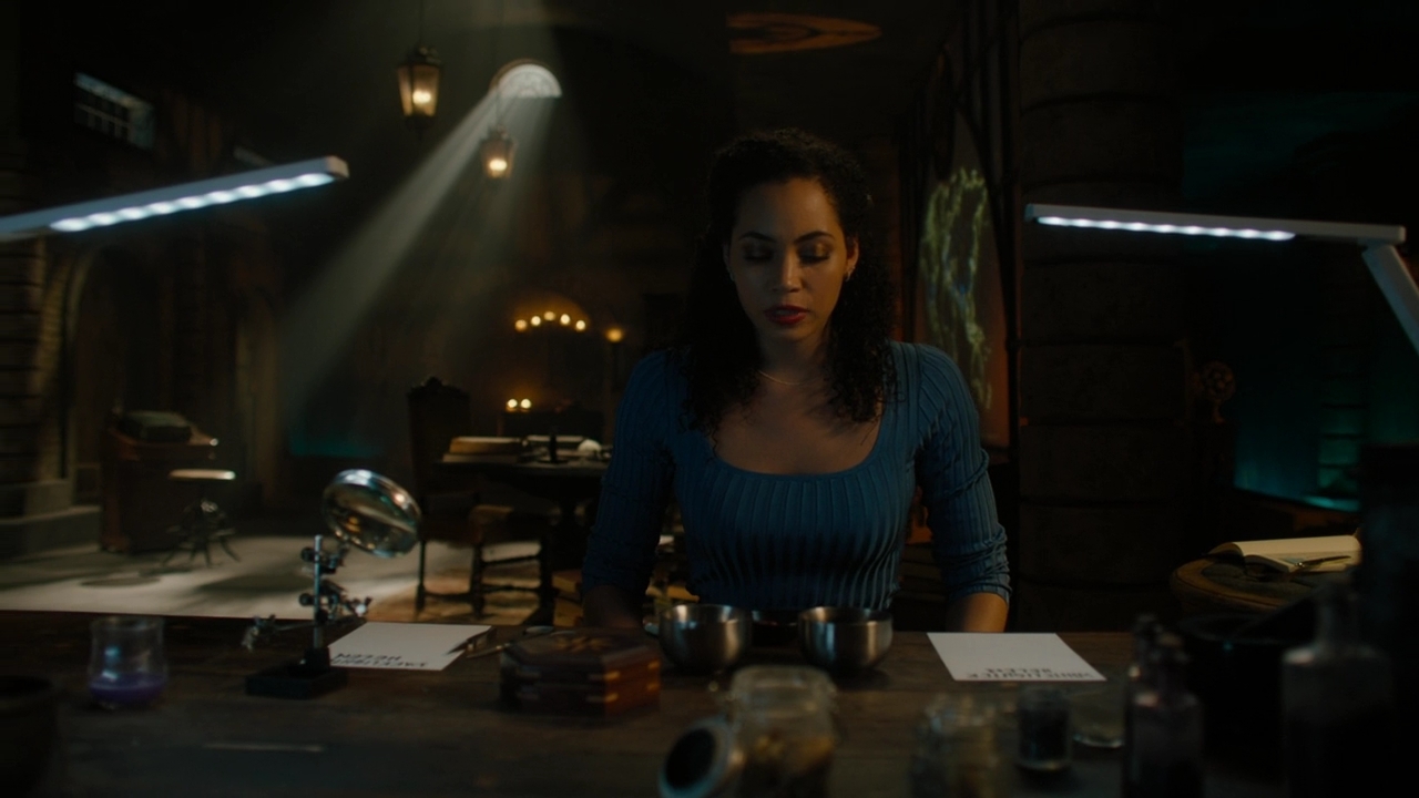 Charmed-Online-dot-nl-Charmed-2x14SuddenDeath0709.jpg Charmed-Online-dot-nl-Charmed-2x14SuddenDeath0709.jpg