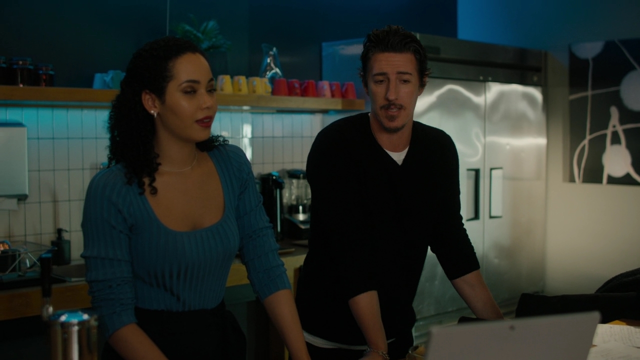 Charmed-Online-dot-nl-Charmed-2x14SuddenDeath0911.jpg