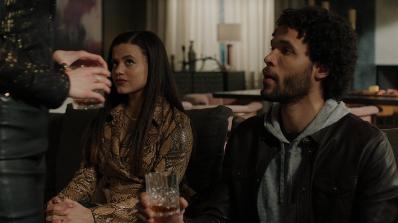 Charmed-Online-dot-nl-Charmed-2x14SuddenDeath0931.jpg