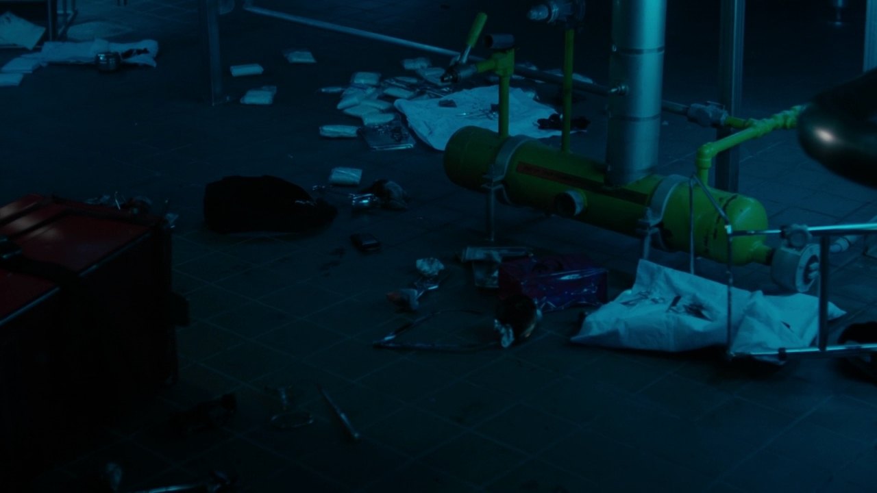 Charmed-Online-dot-nl-Charmed-2x14SuddenDeath1216.jpg Charmed-Online-dot-nl-Charmed-2x14SuddenDeath1216.jpg