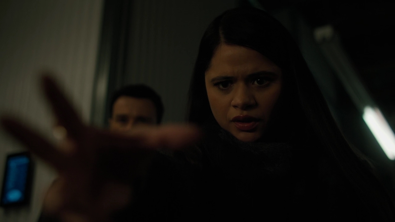 Charmed-Online-dot-nl-Charmed-2x14SuddenDeath1665.jpg Charmed-Online-dot-nl-Charmed-2x14SuddenDeath1665.jpg